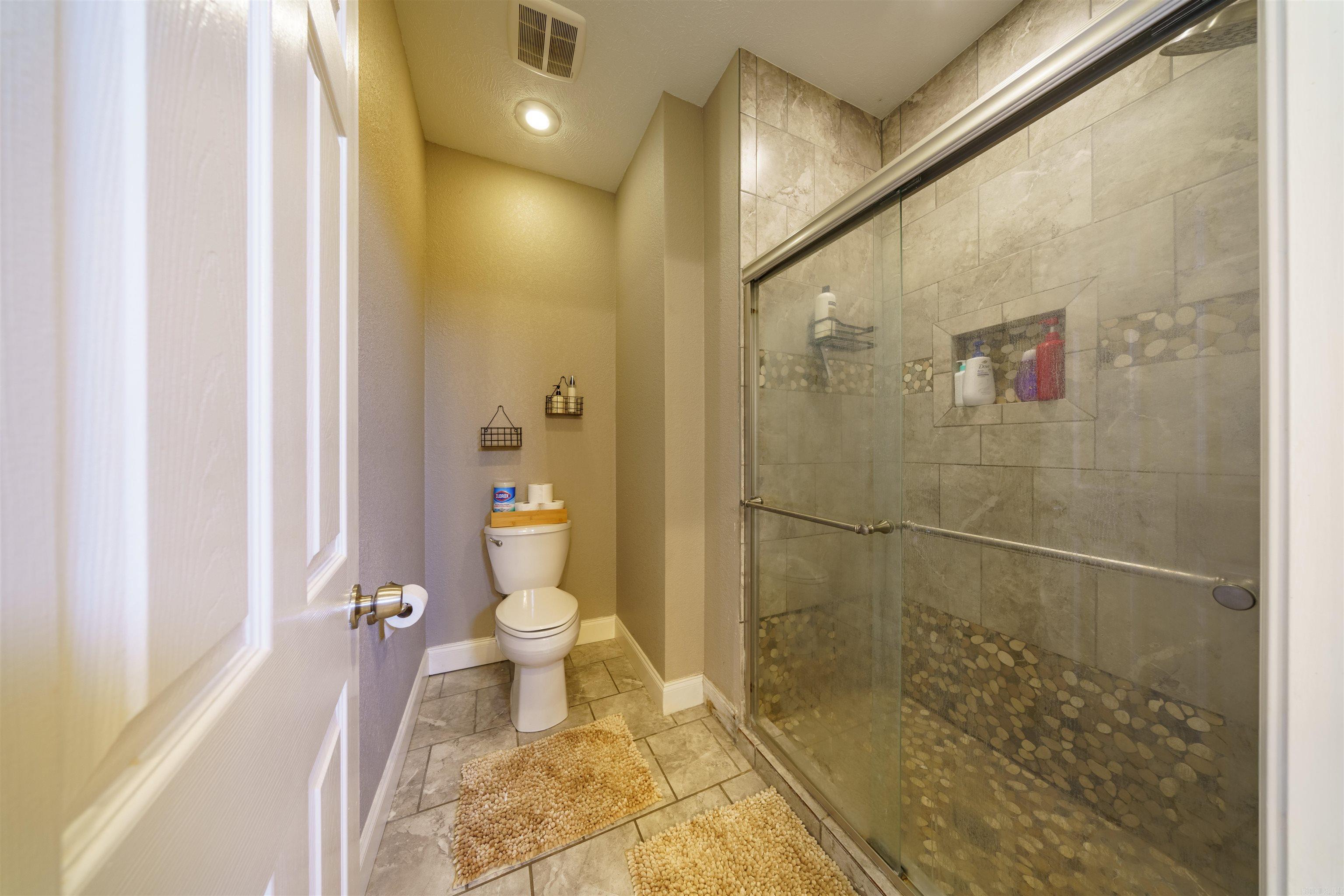 DOUBLE OAK ESTATES - Residential