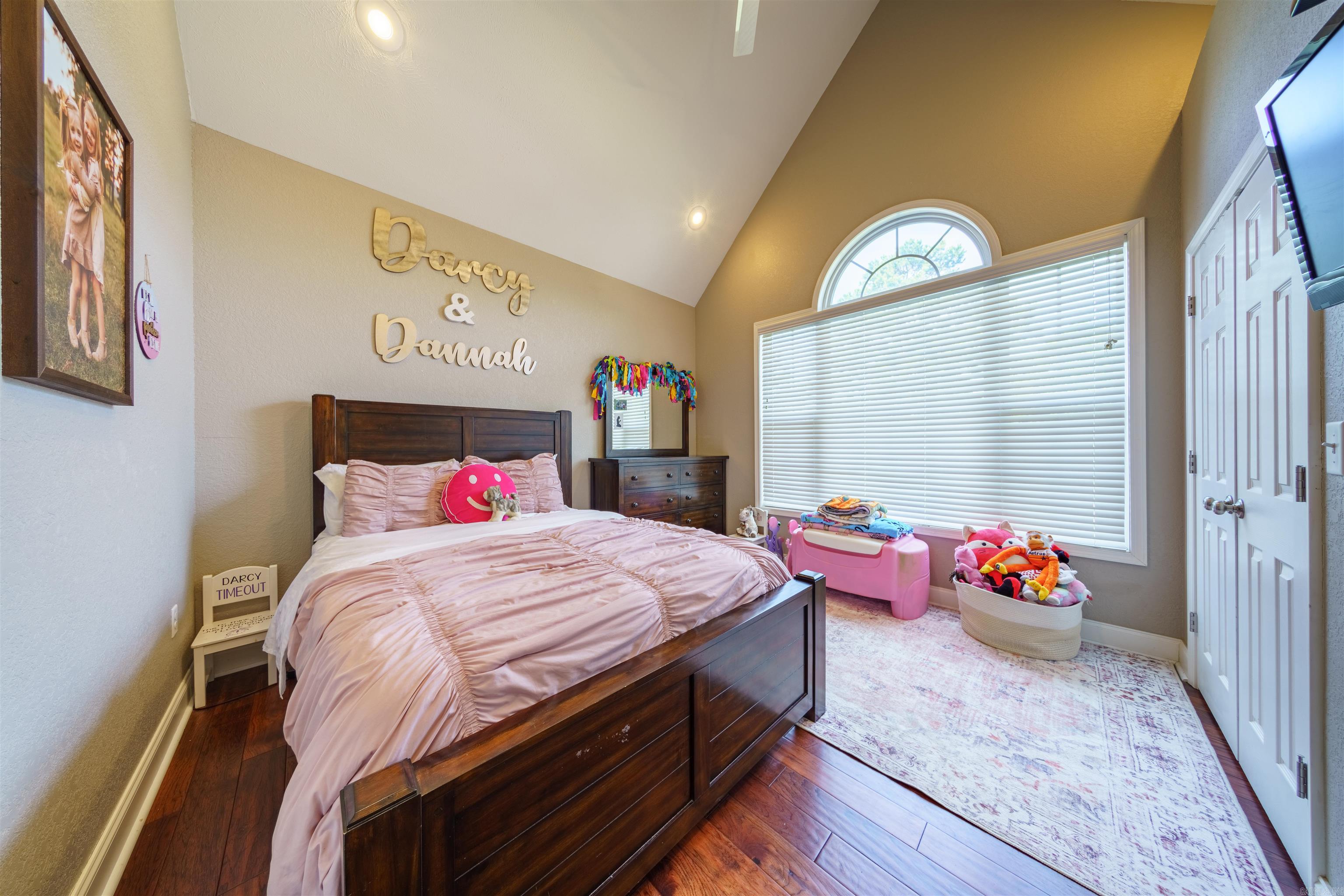 DOUBLE OAK ESTATES - Residential