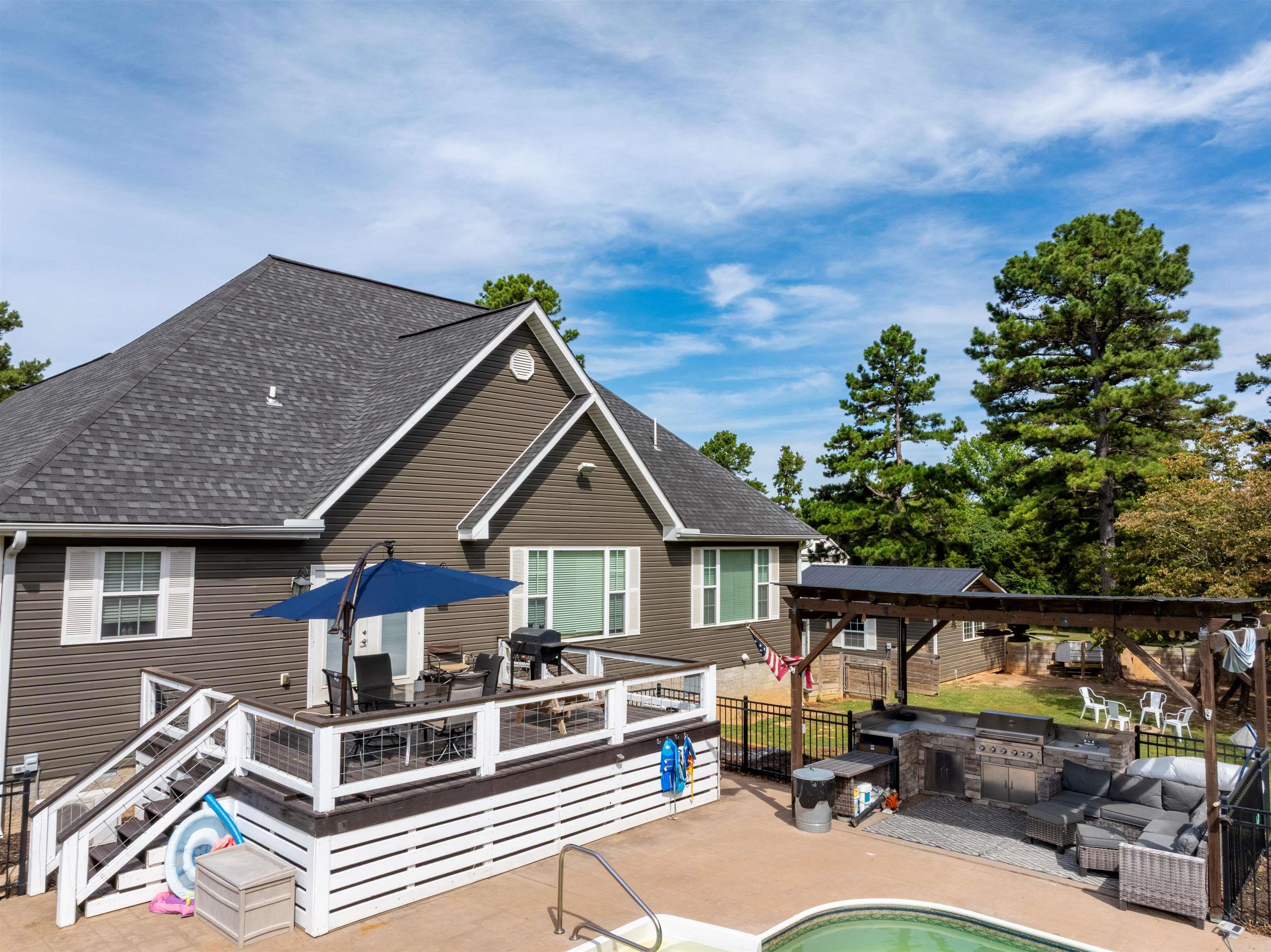 DOUBLE OAK ESTATES - Residential