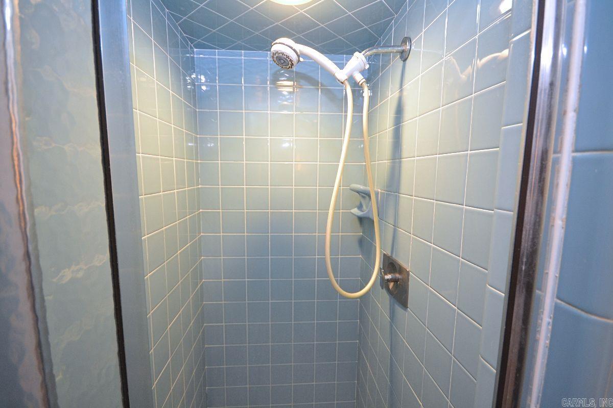 BROWN RONNY - Residential