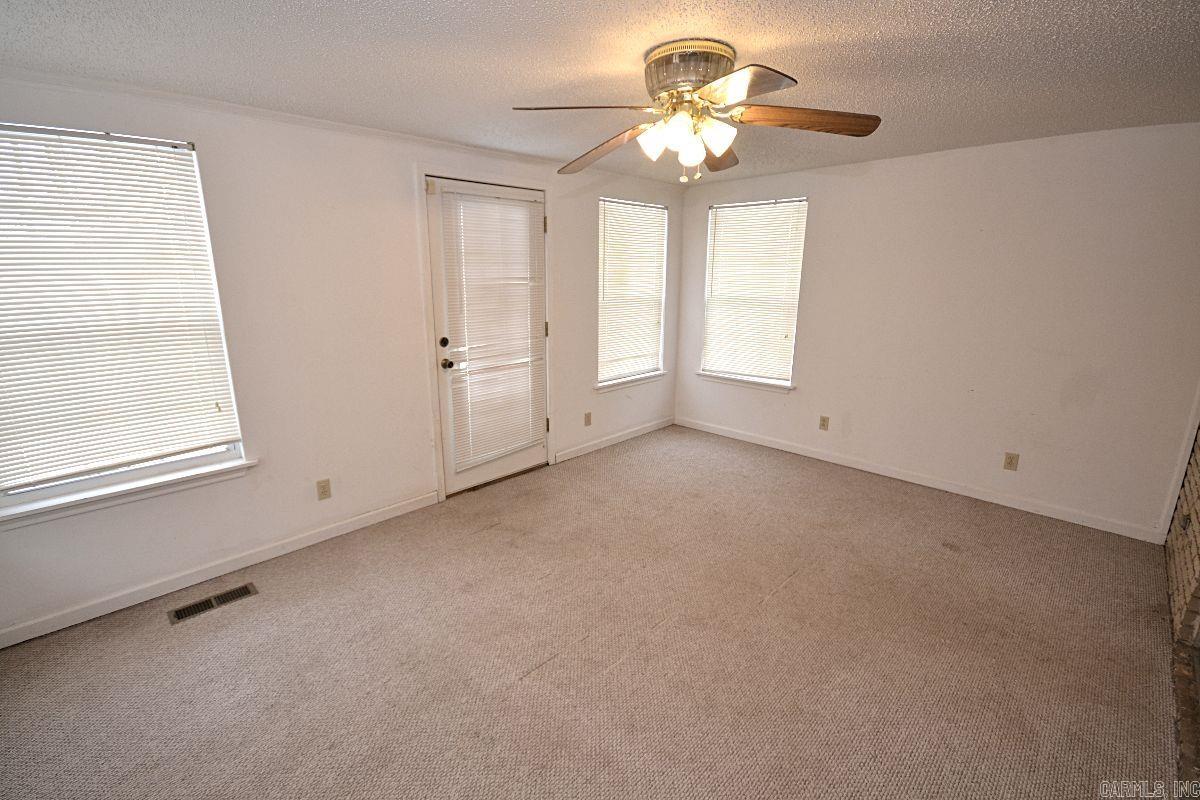 BROWN RONNY - Residential