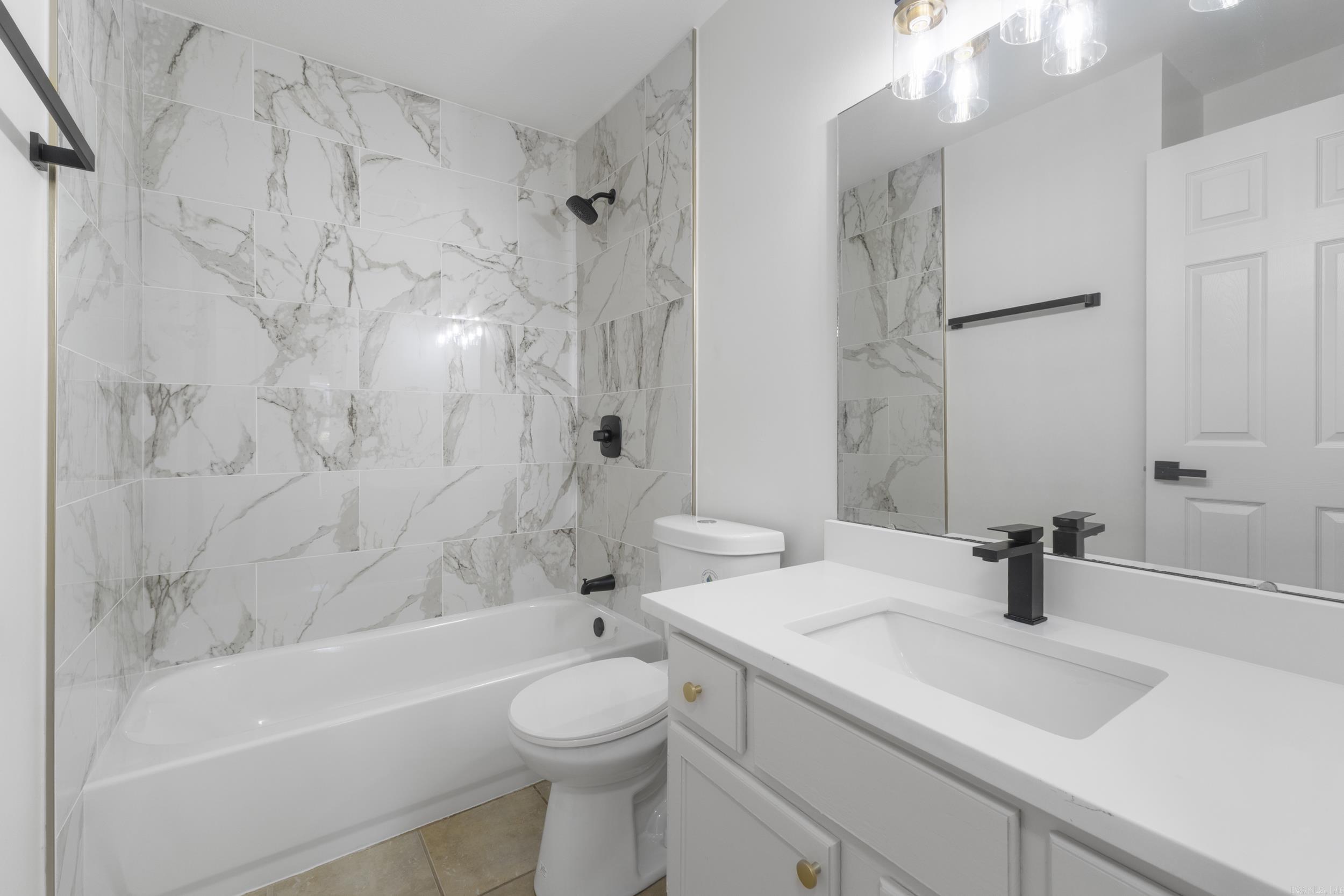 CRYSTAL VALLEY MANOR - Residential