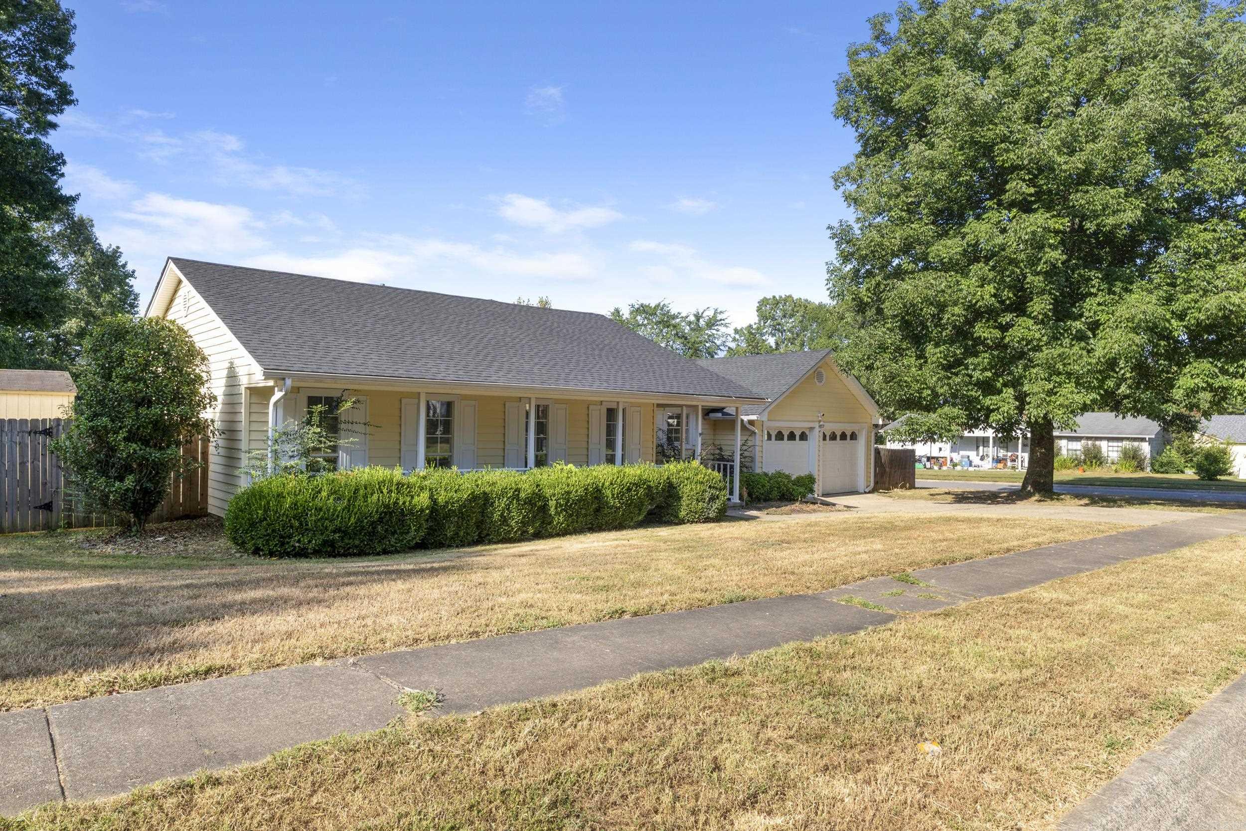 CRYSTAL VALLEY MANOR - Residential