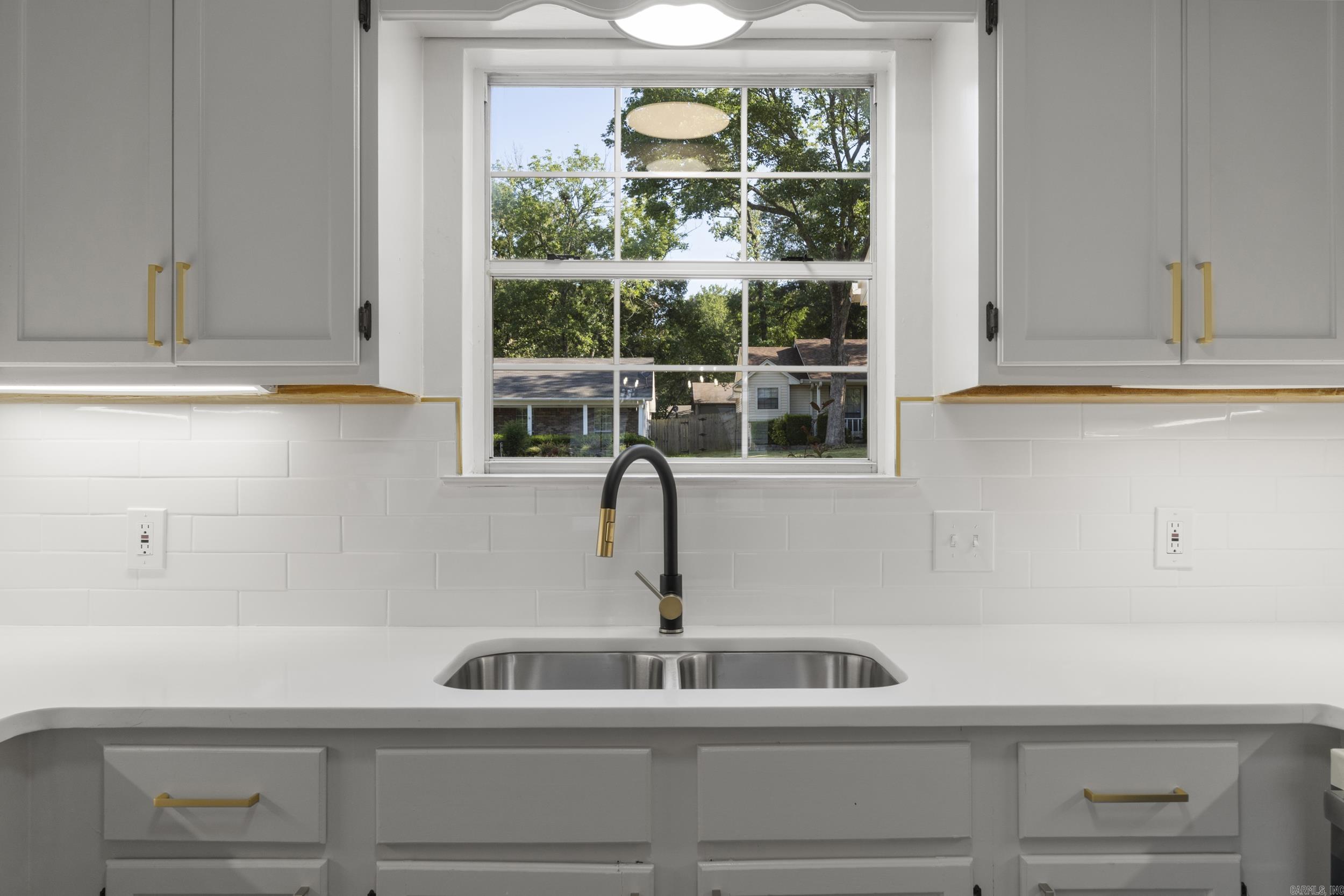 CRYSTAL VALLEY MANOR - Residential