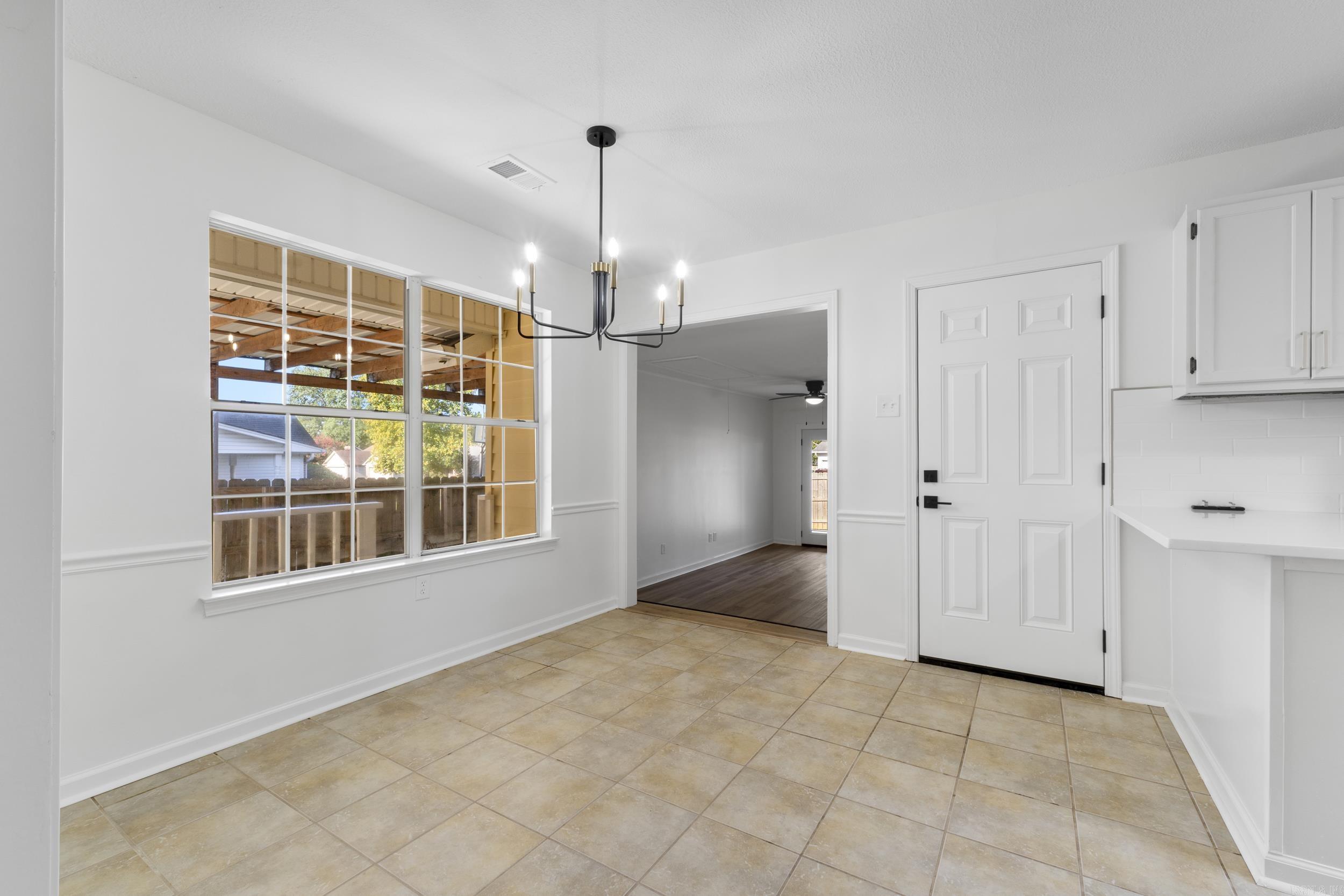 CRYSTAL VALLEY MANOR - Residential