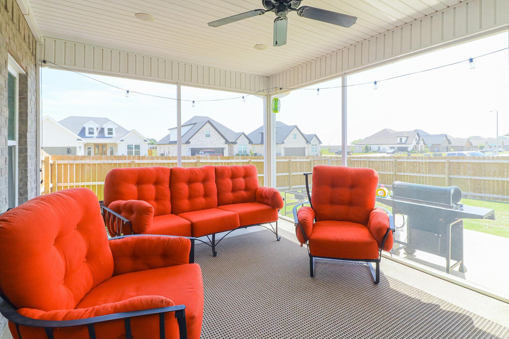 Sarah Crossing - Residential