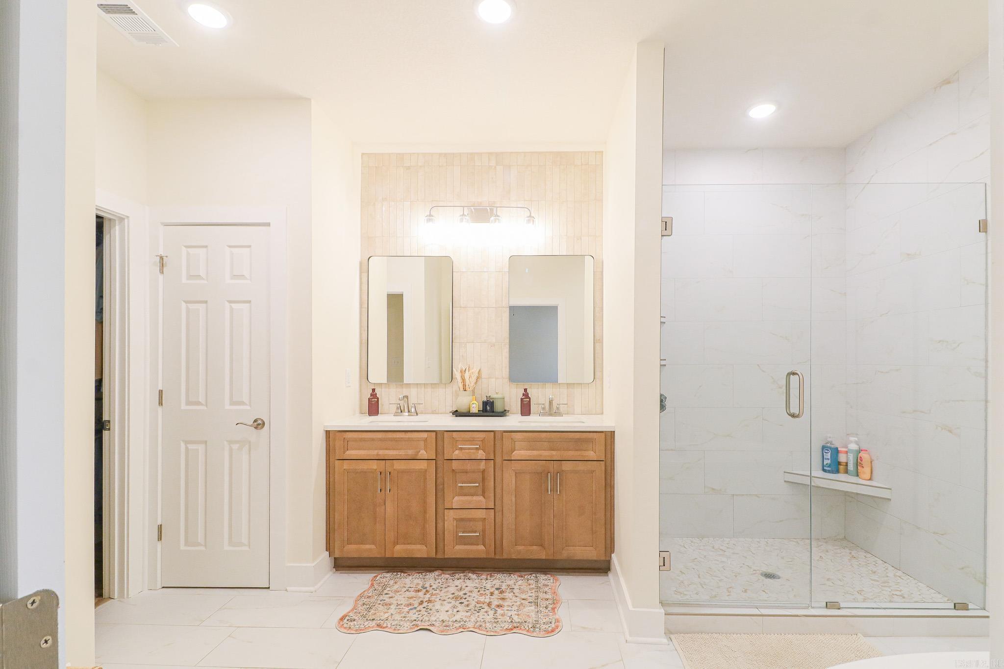 Sarah Crossing - Residential