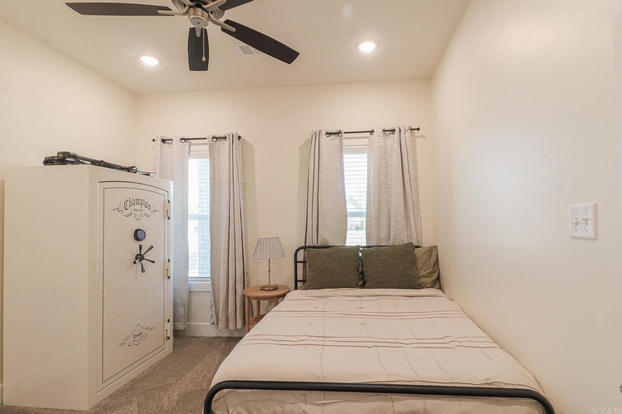 Sarah Crossing - Residential