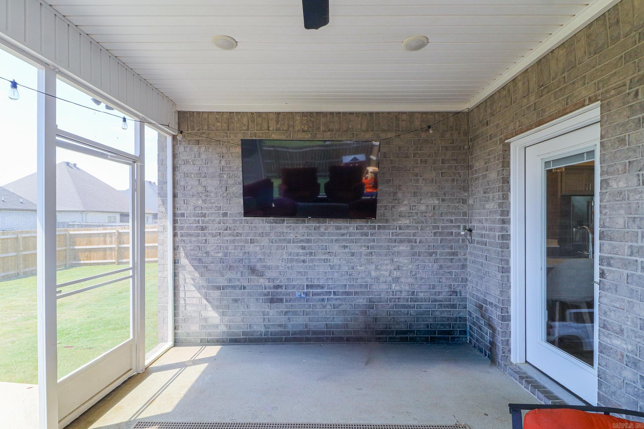 Sarah Crossing - Residential