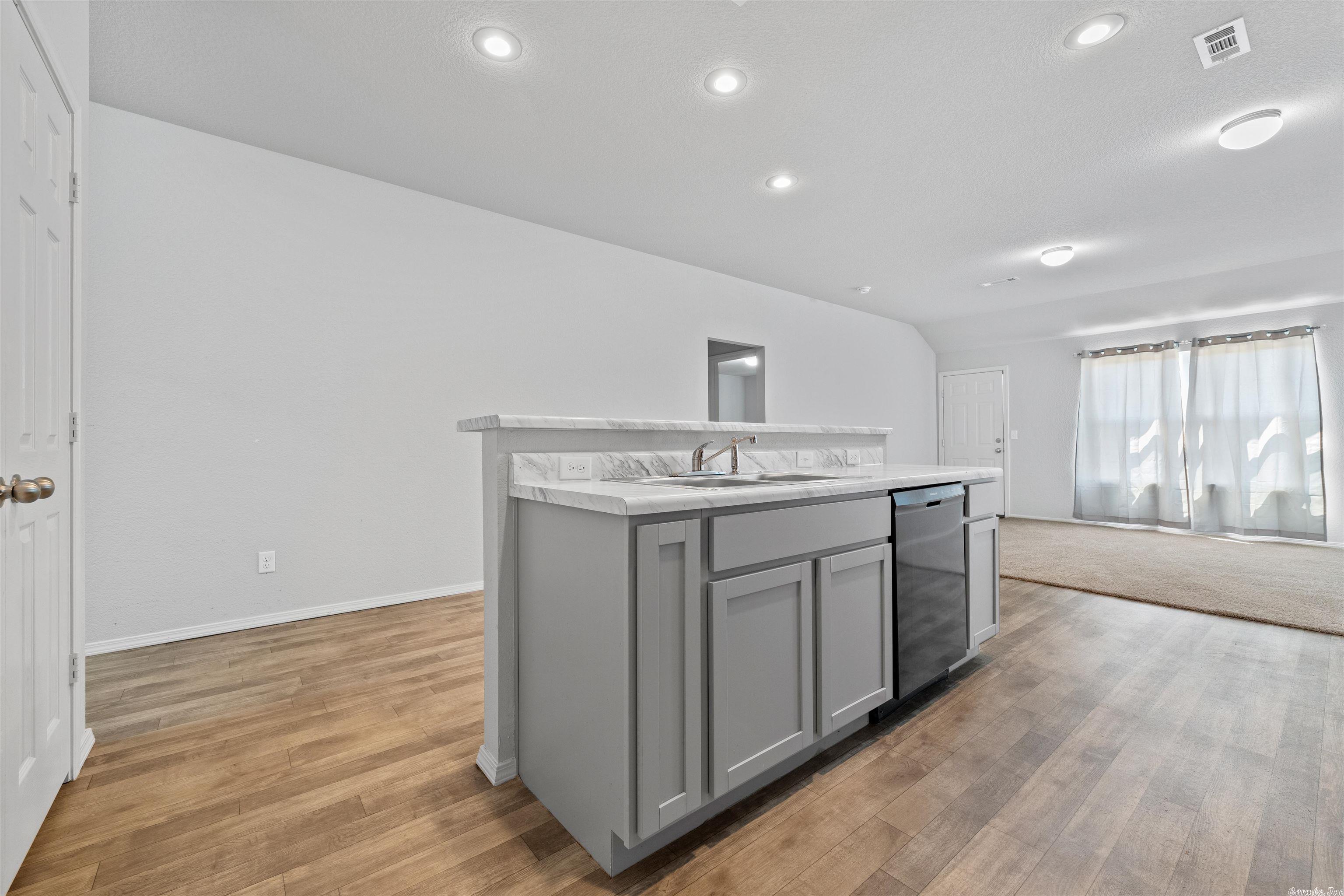 FAULKNER CROSSING - Residential