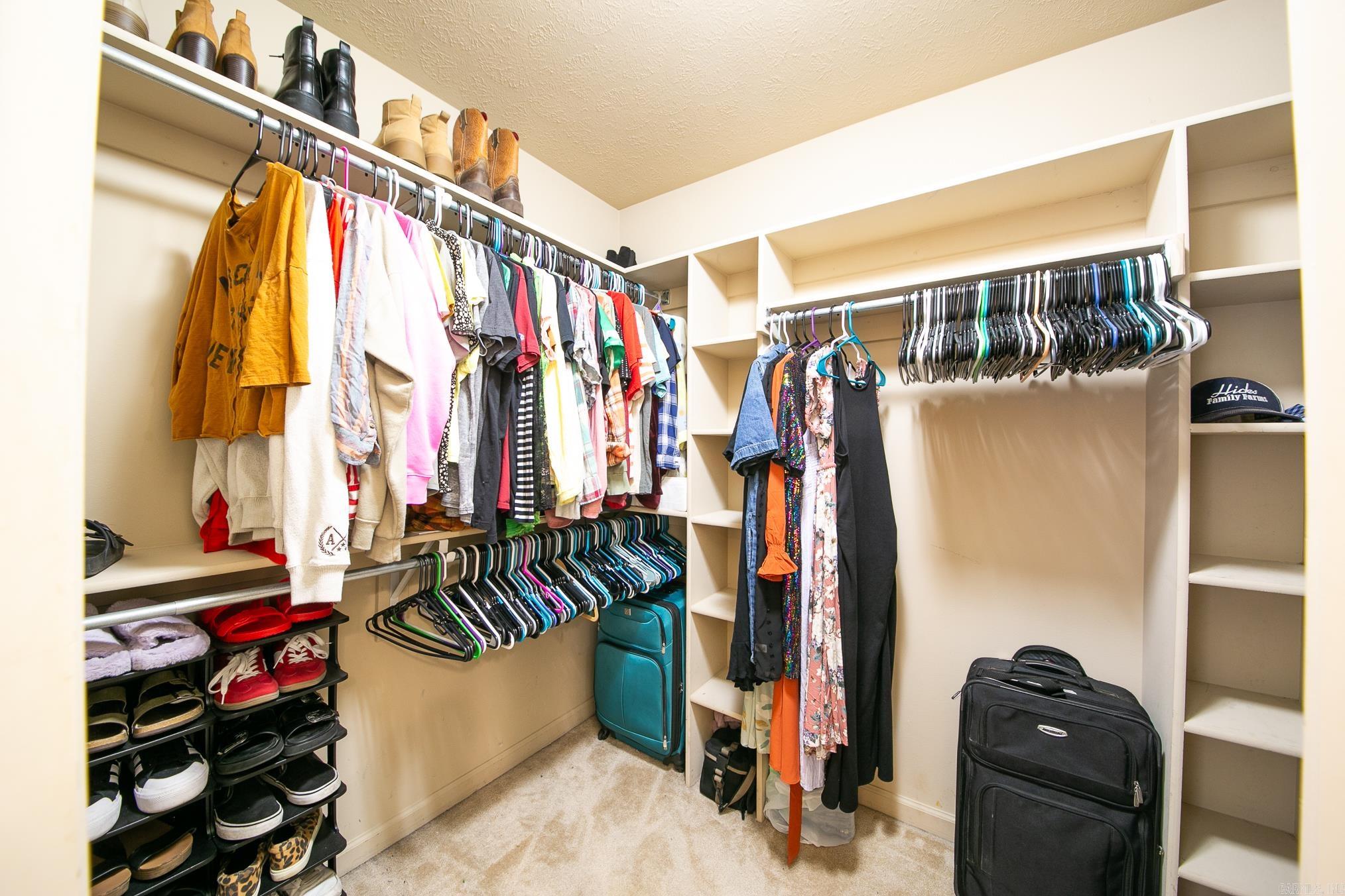 BLOOMING RIDGE - Residential