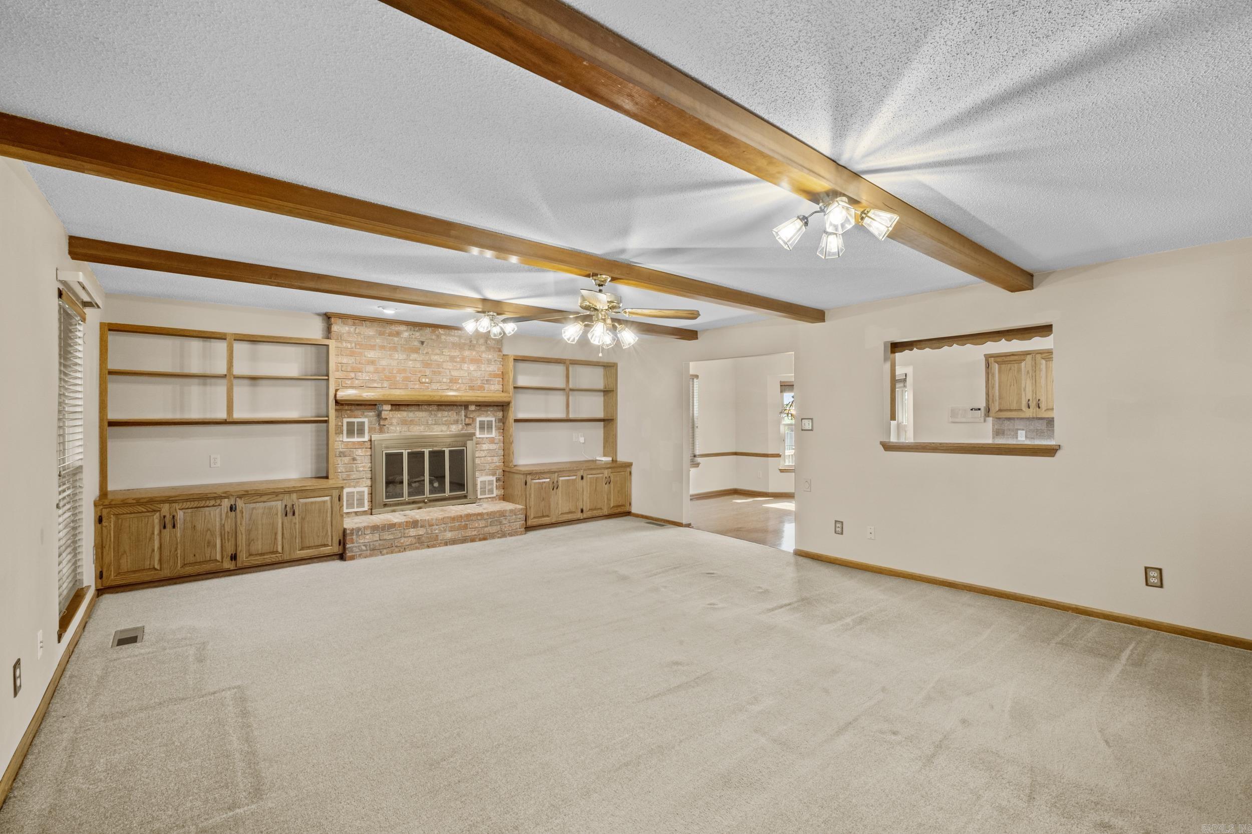 EAST MEADOW - Residential
