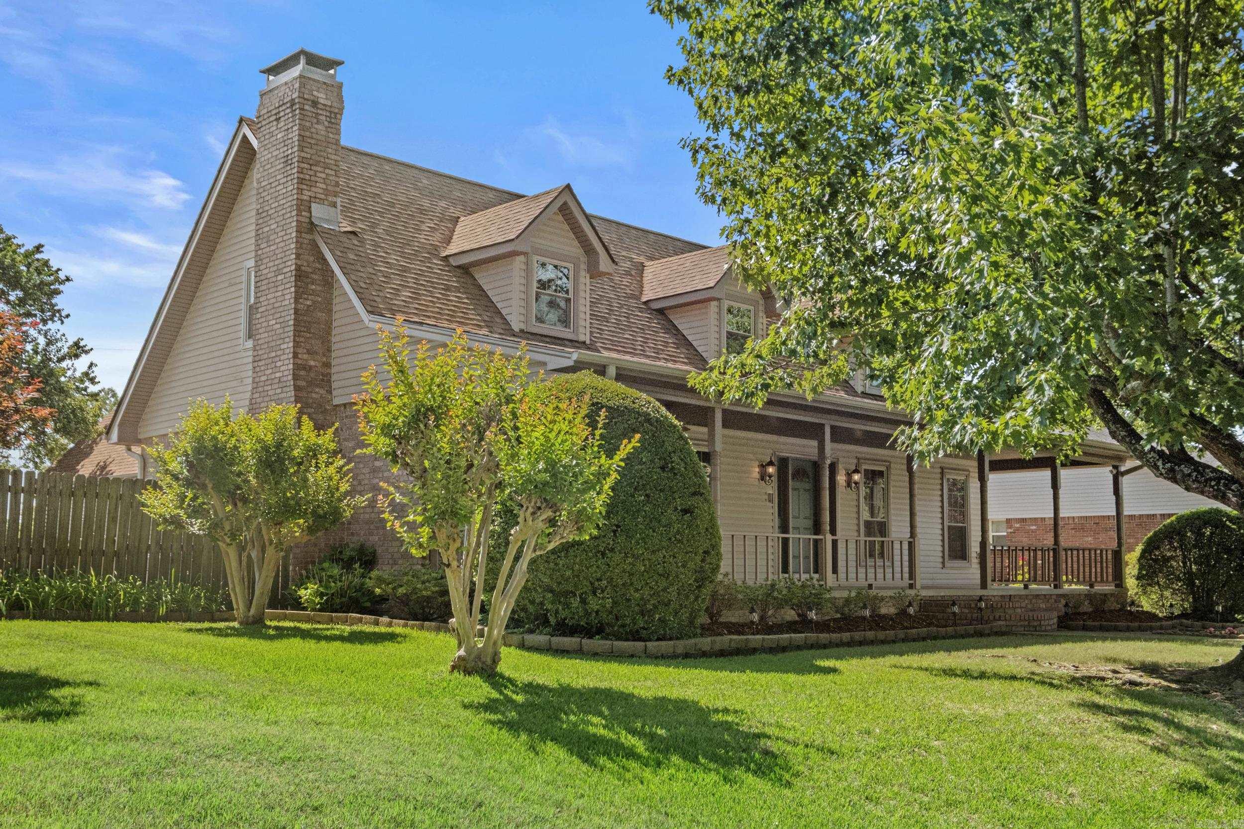 EAST MEADOW - Residential