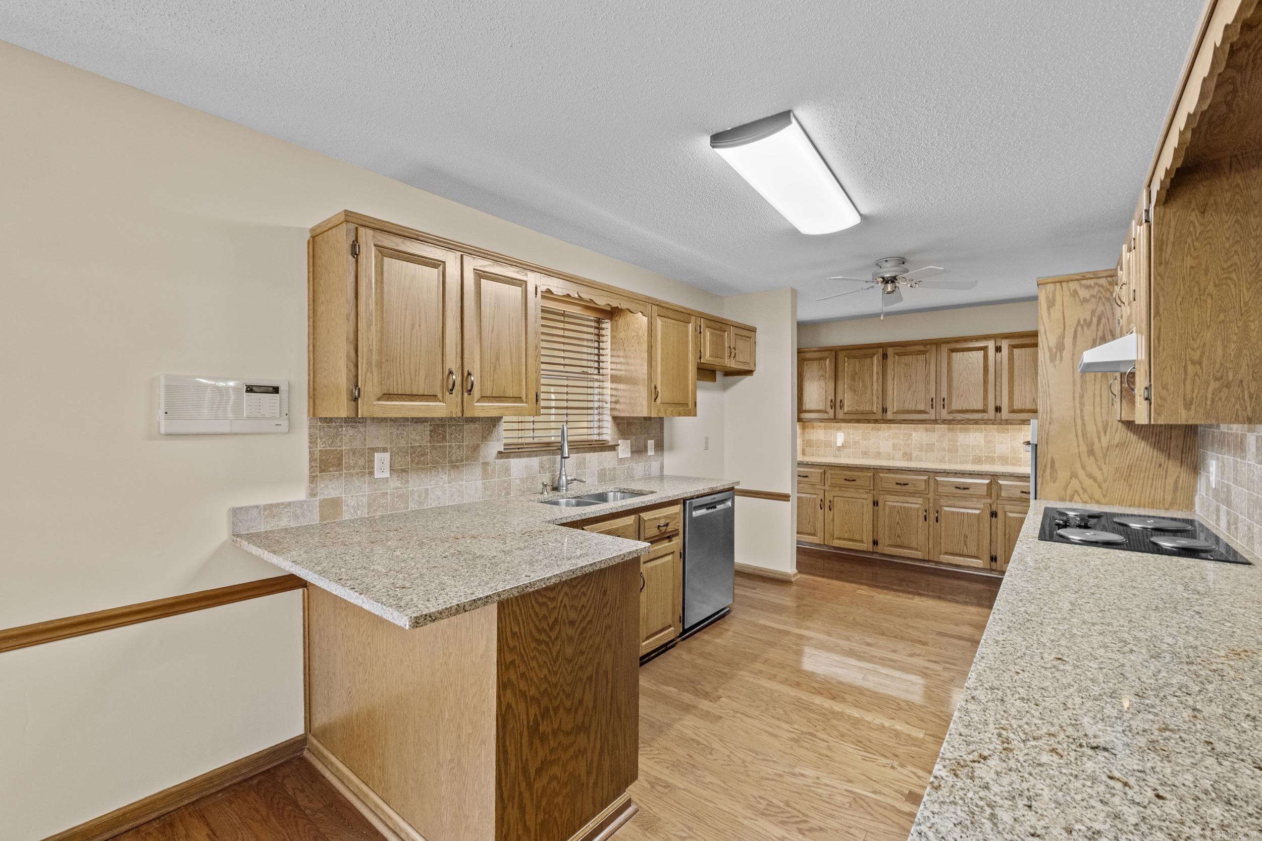 EAST MEADOW - Residential
