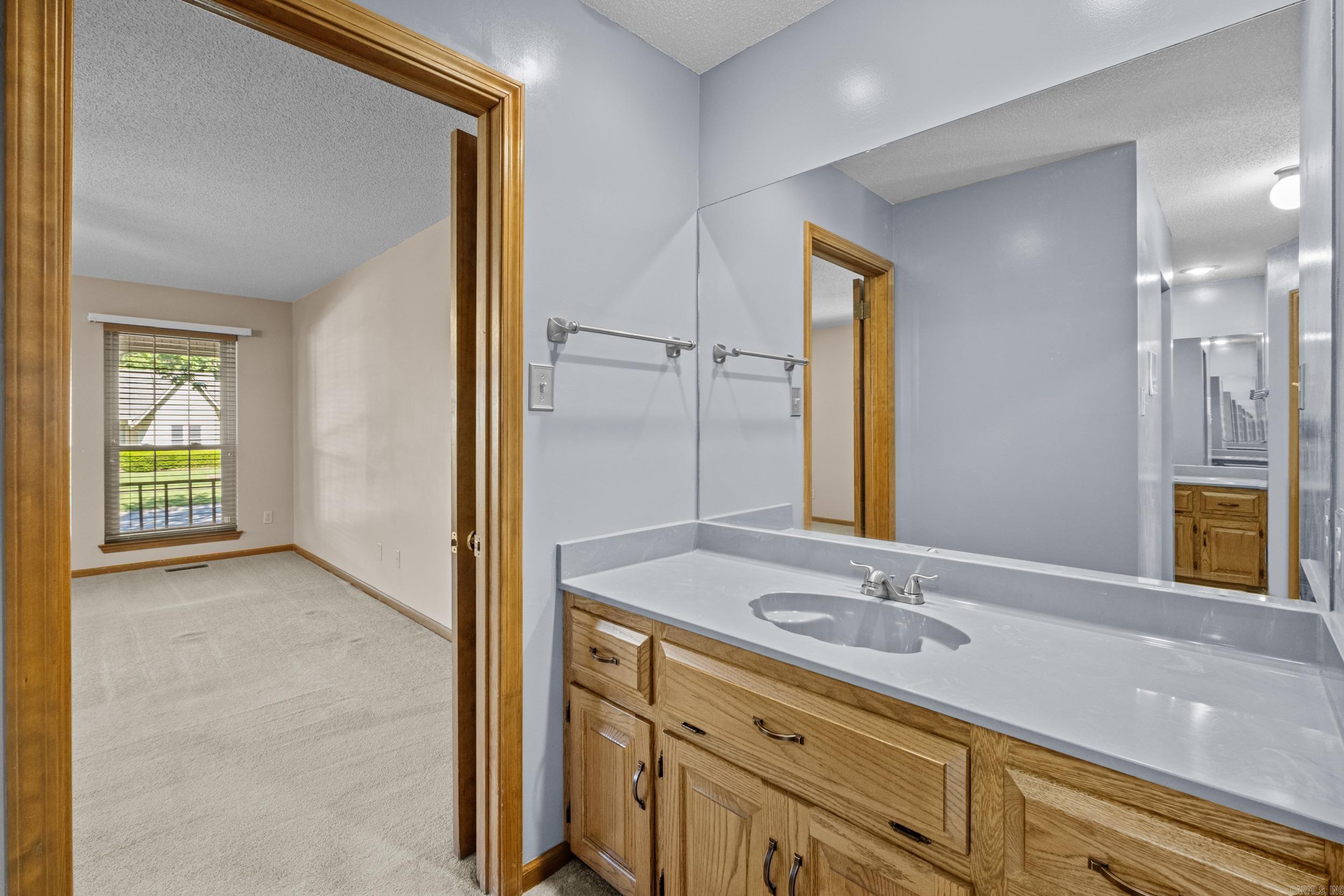 EAST MEADOW - Residential