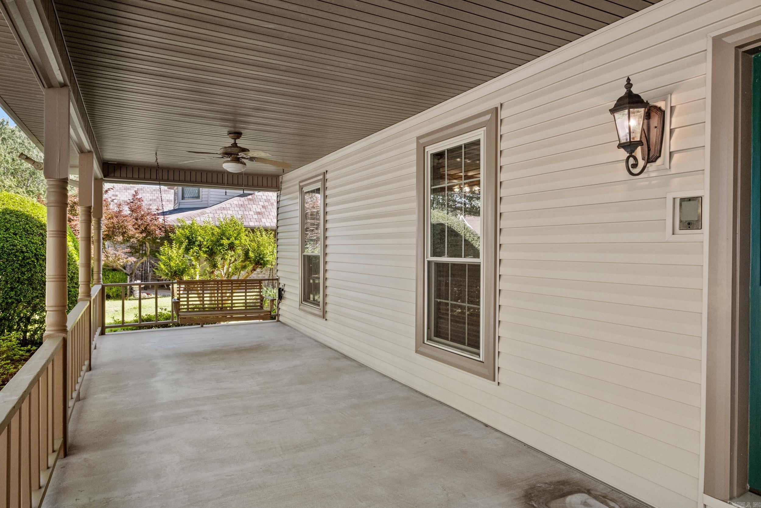 EAST MEADOW - Residential