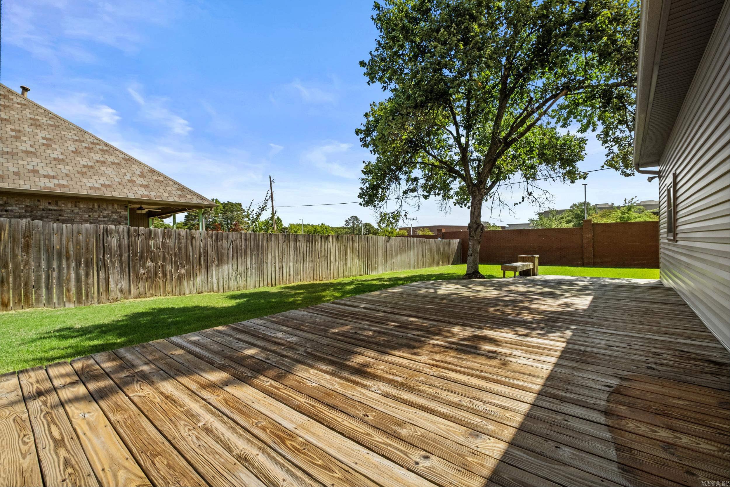EAST MEADOW - Residential