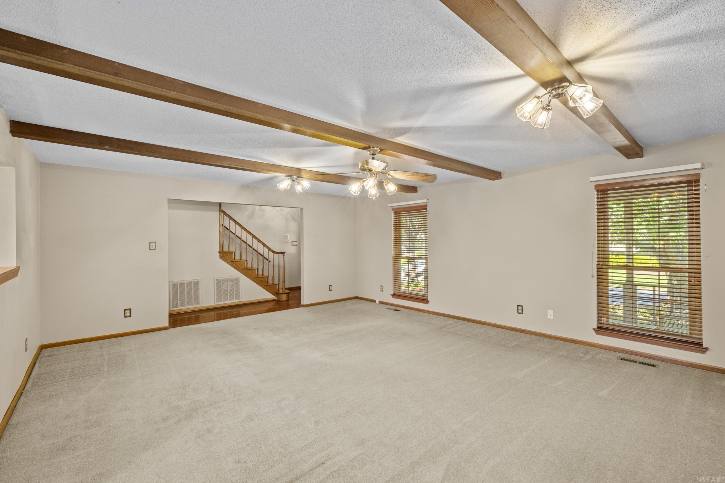 EAST MEADOW - Residential