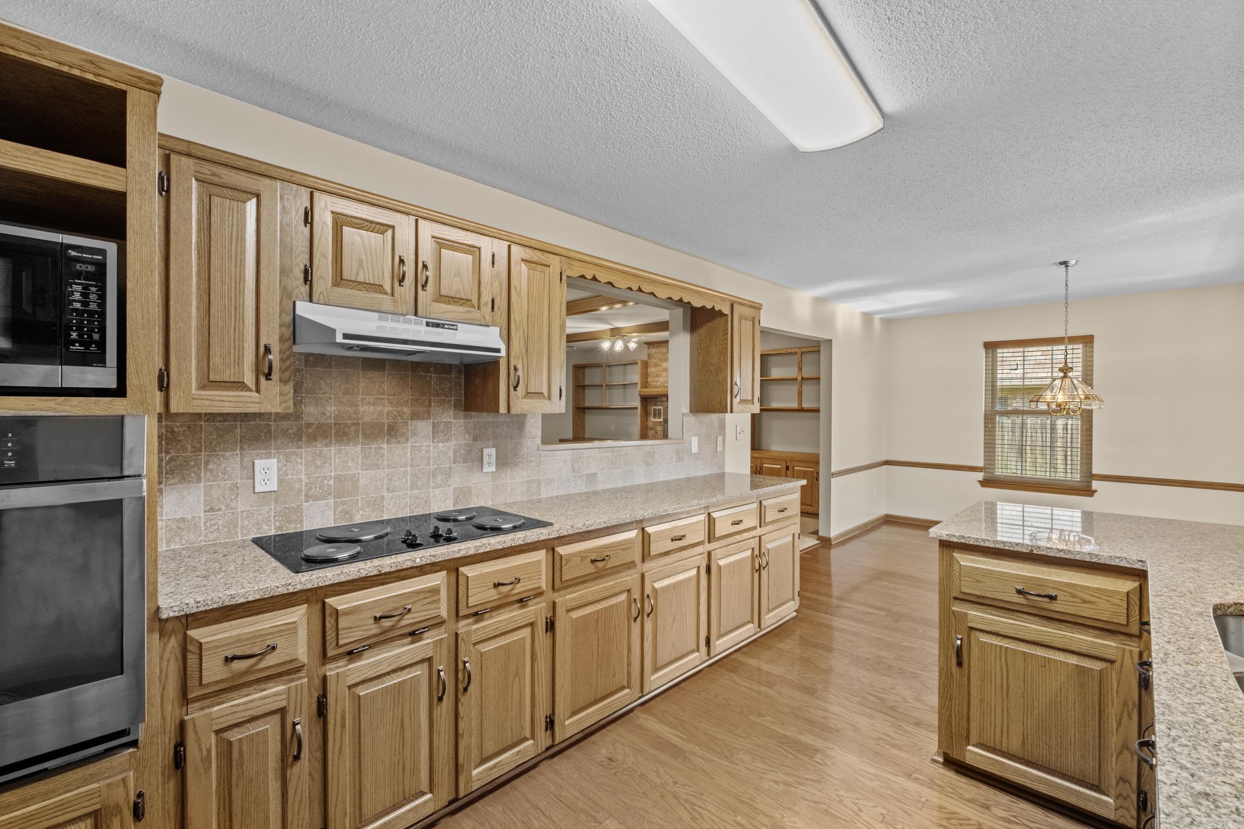 EAST MEADOW - Residential