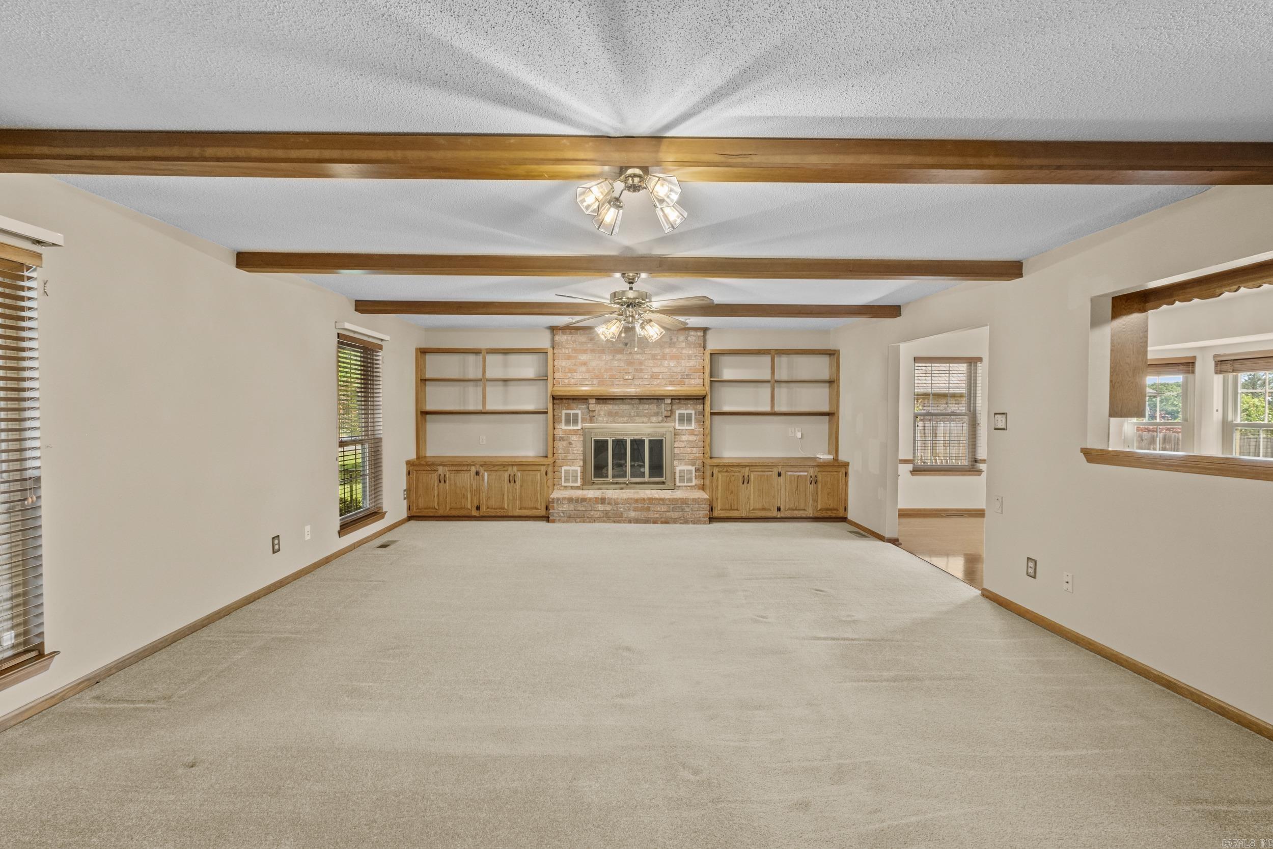 EAST MEADOW - Residential