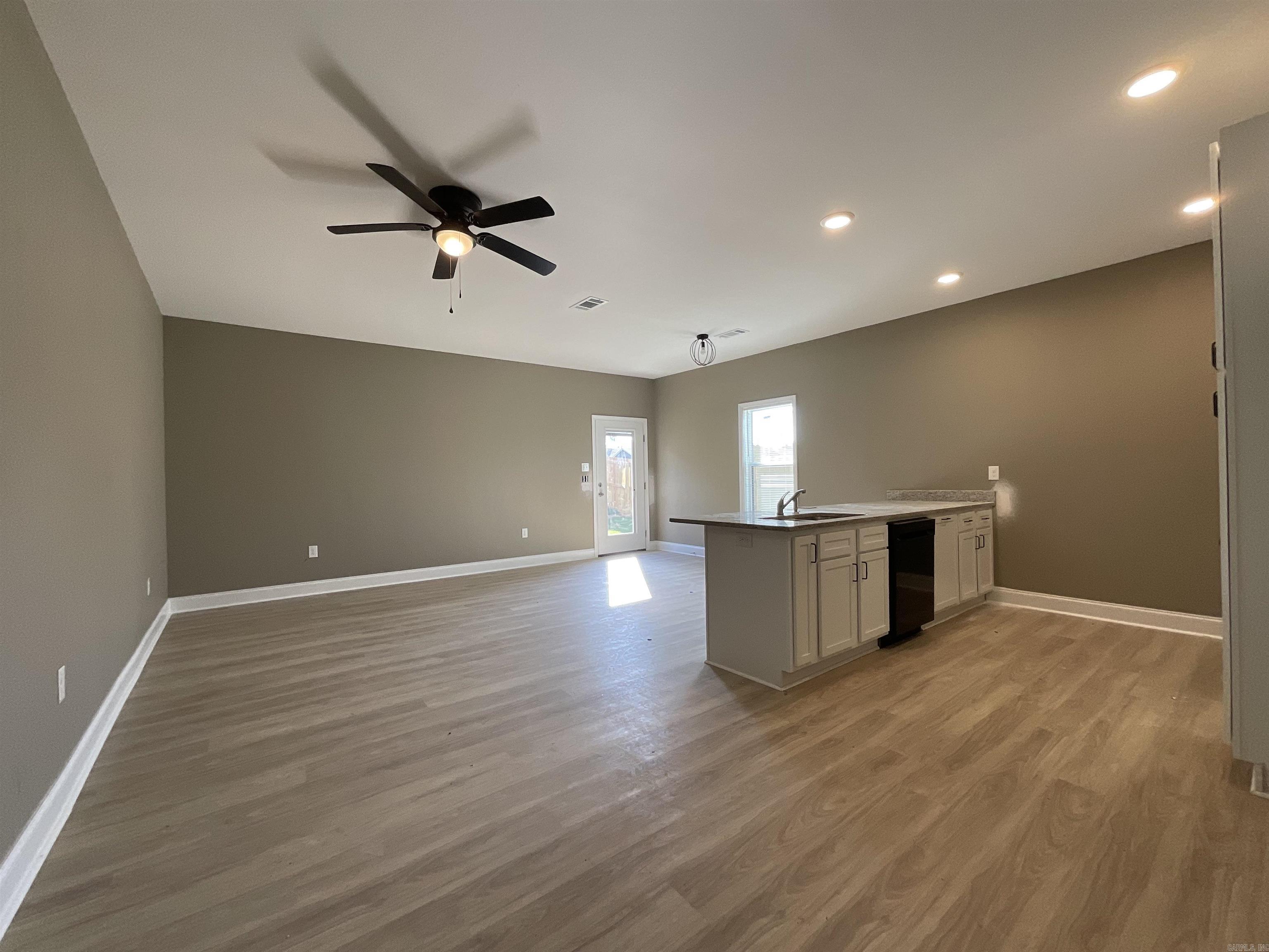 THE WRIGLEY PLACE ADDITION - Residential Income