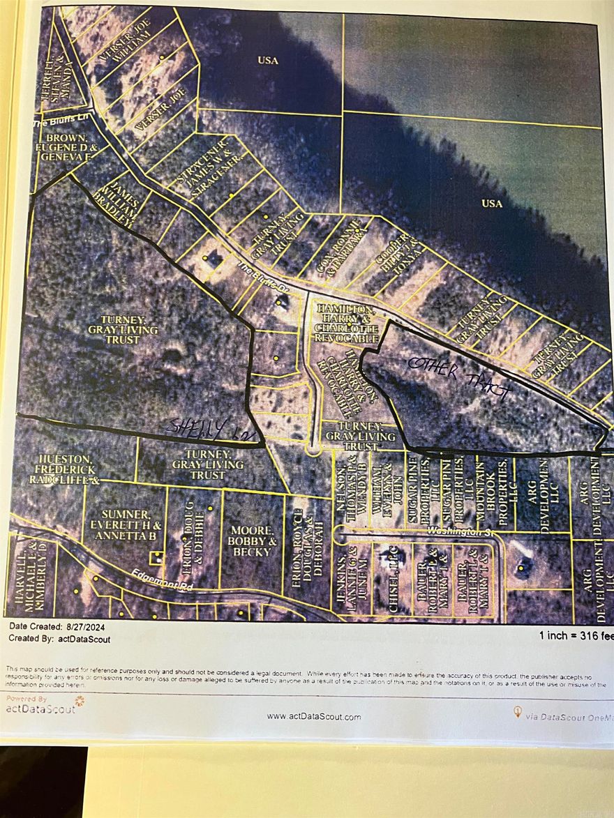 Great Acreage for building a nice home in a desirable neighborhood. Lake Access not far at the end of Circle Acres Rd. No mobiles allowed, minimum of 1,500 sq.ft. home to build. Neighborhood has started to develop with newer homes within the past two years. ( No mobile home, travel trailer, motor home, manufactured home or any other type trailer shall be placed or permitted to remain on property for residential use, either temporarily or permanently)