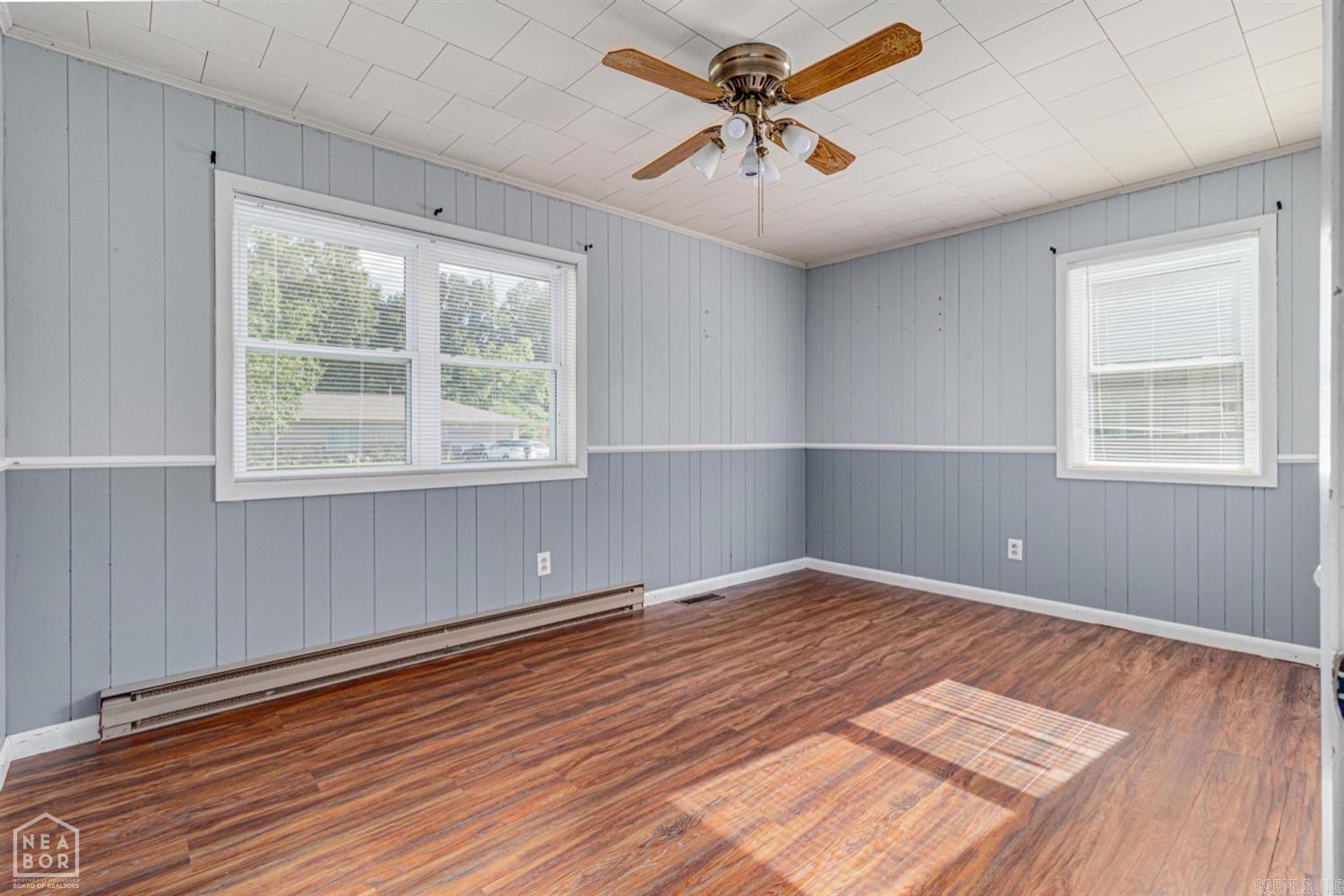 MCLAIN & HOLDEN - Residential