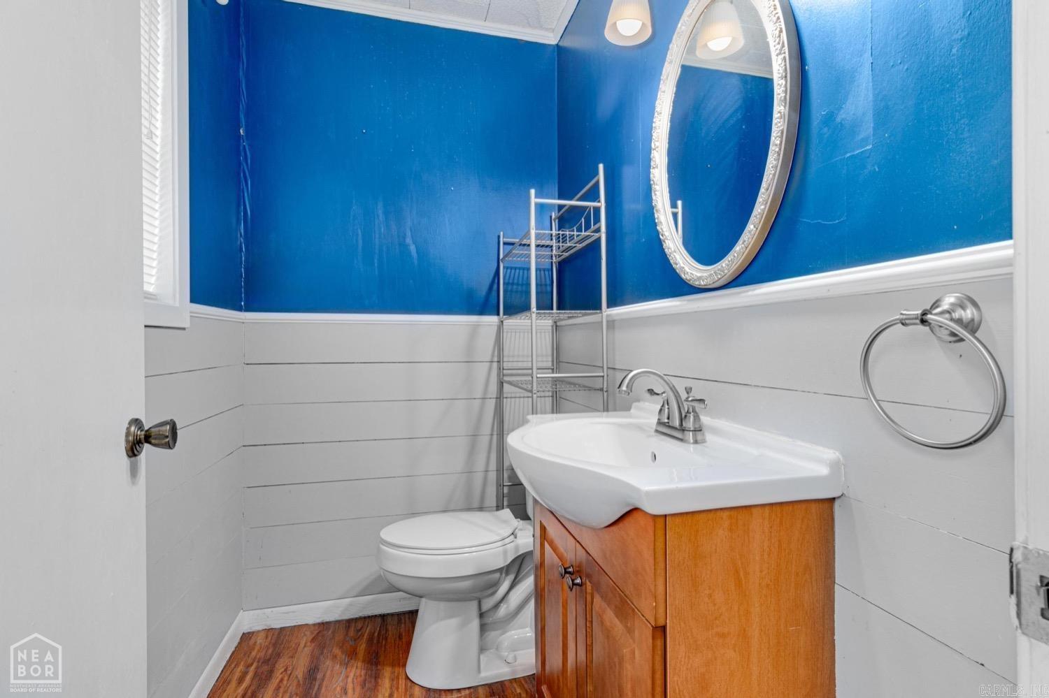 MCLAIN & HOLDEN - Residential