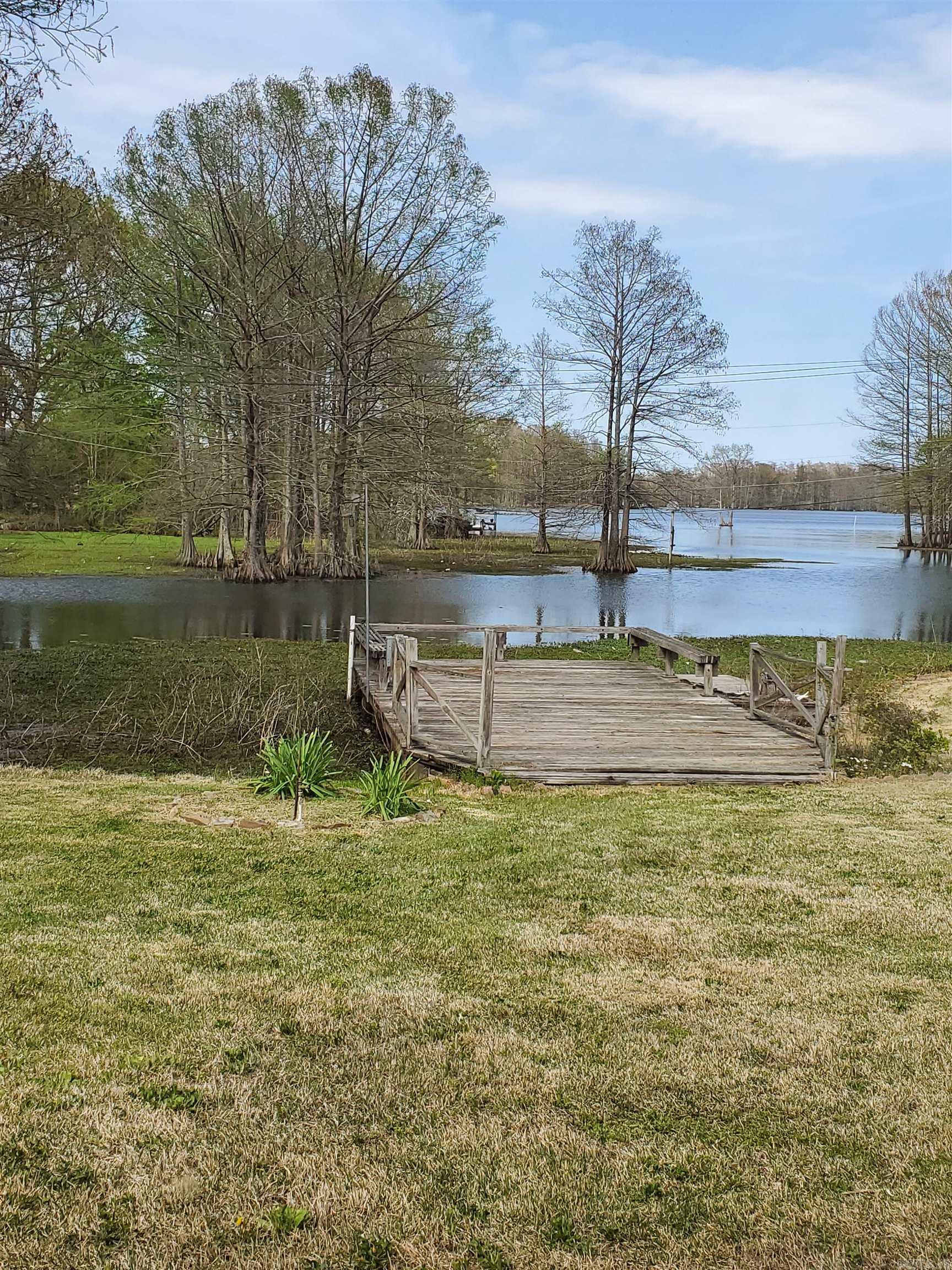 INDIANHEAD LAKES EST - Residential