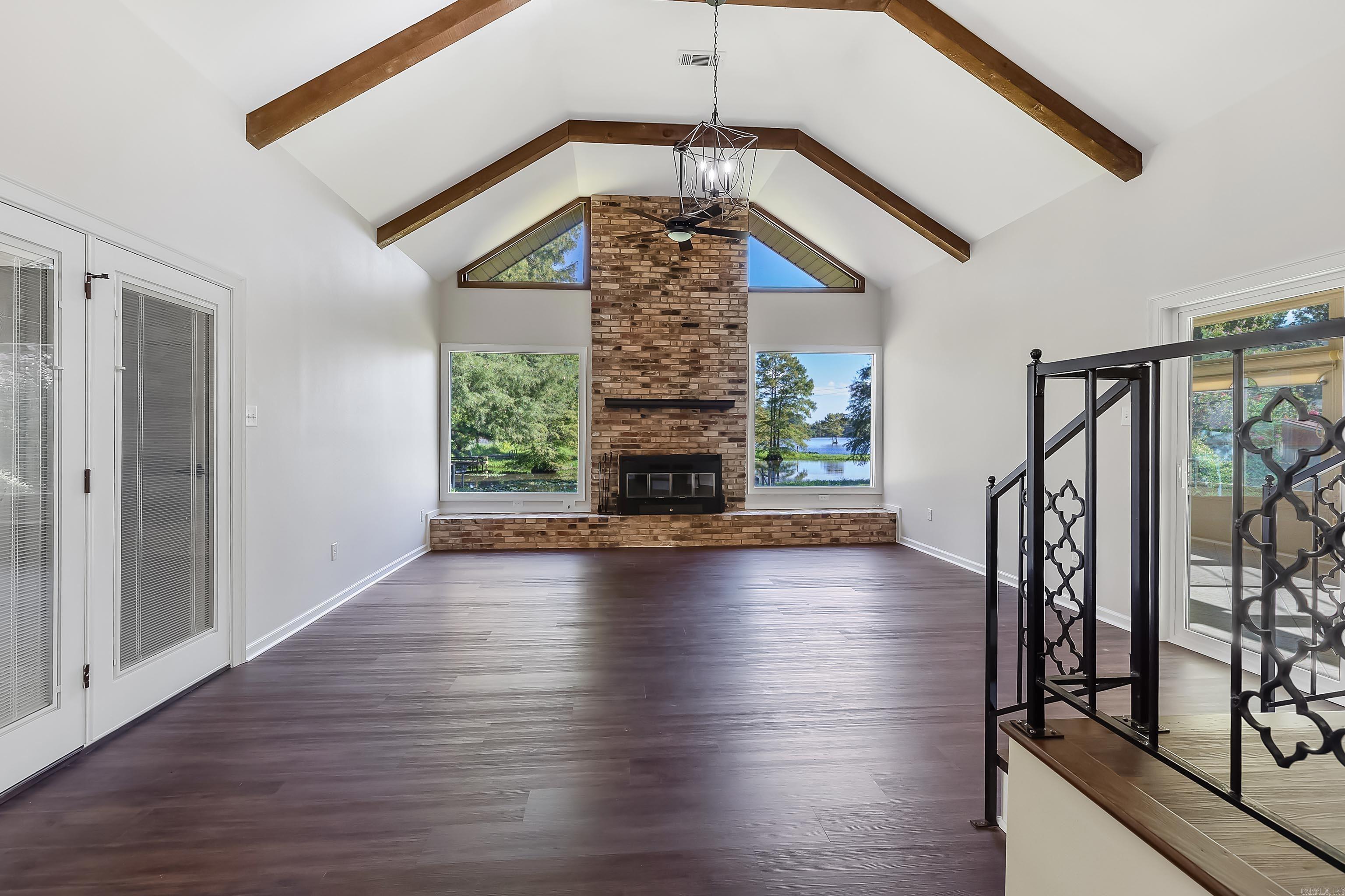 INDIANHEAD LAKES EST - Residential