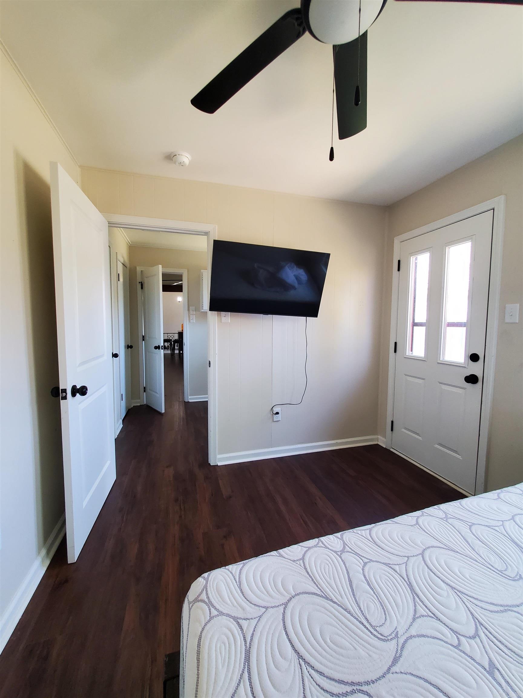 INDIANHEAD LAKES EST - Residential