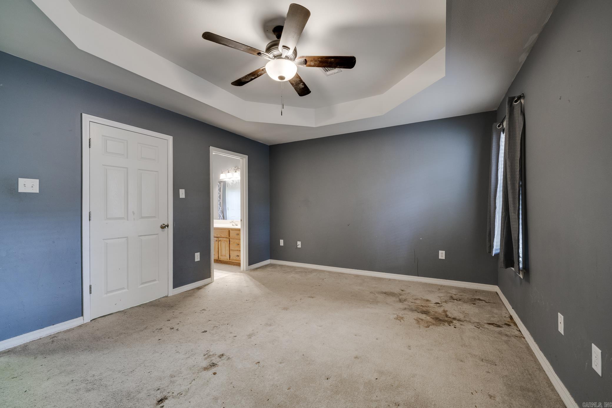 NORTH HILLS ESTATES - Residential