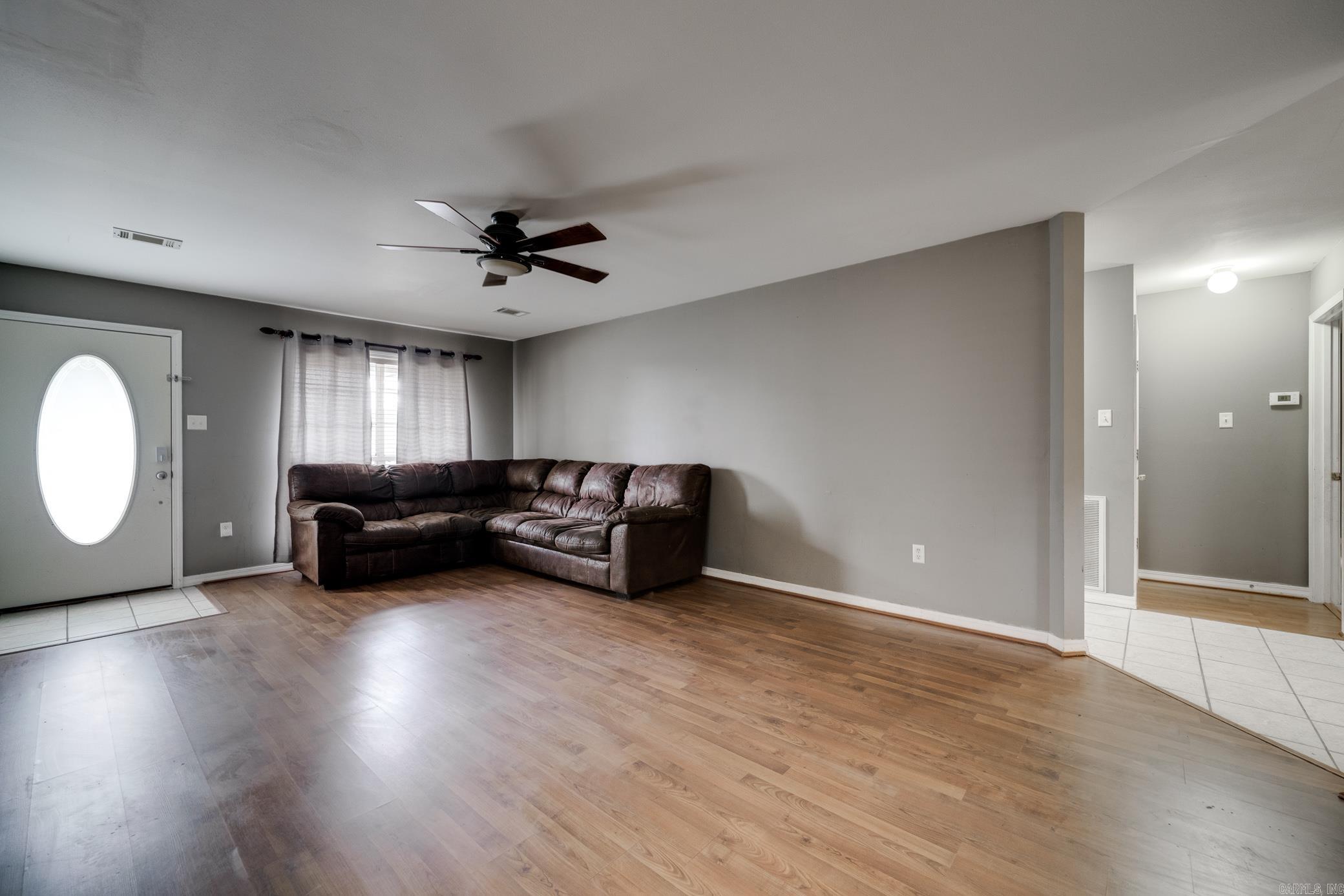 NORTH HILLS ESTATES - Residential