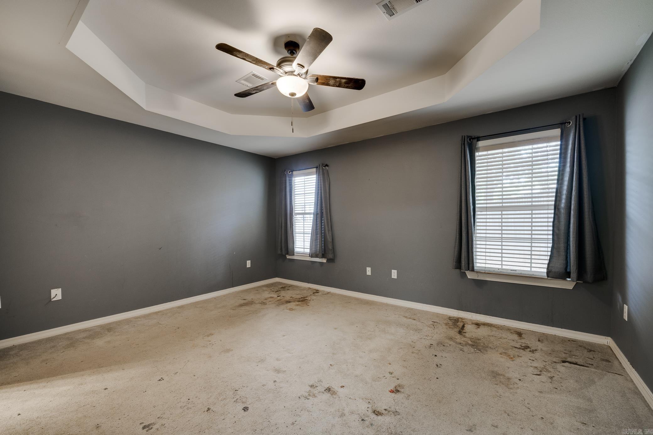 NORTH HILLS ESTATES - Residential