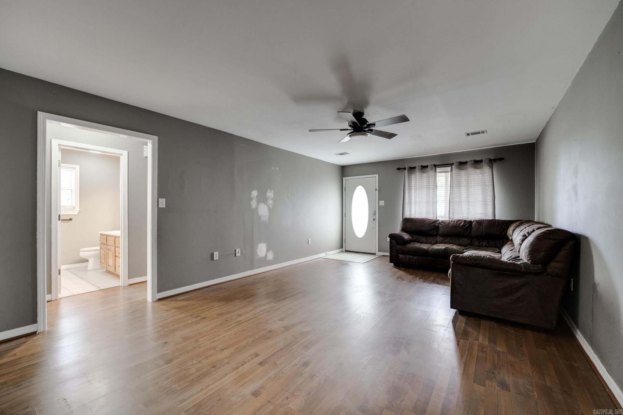 NORTH HILLS ESTATES - Residential