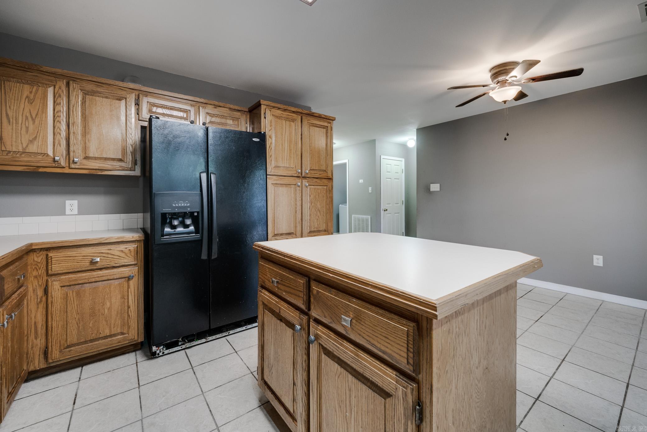 NORTH HILLS ESTATES - Residential