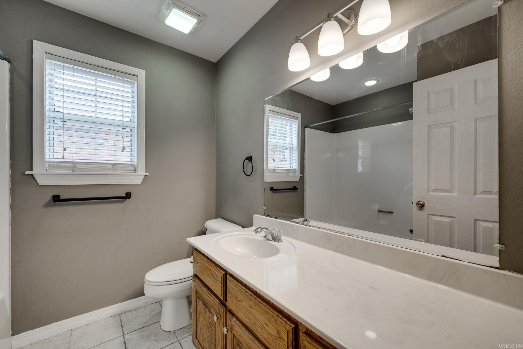 NORTH HILLS ESTATES - Residential