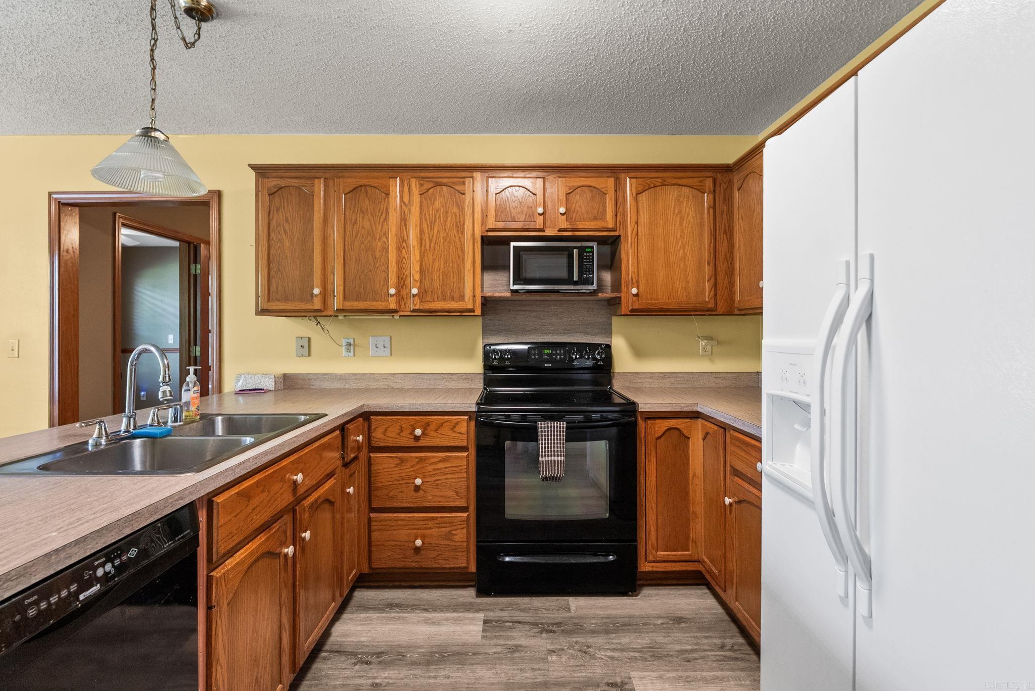 INDIAN MEADOWS - Residential