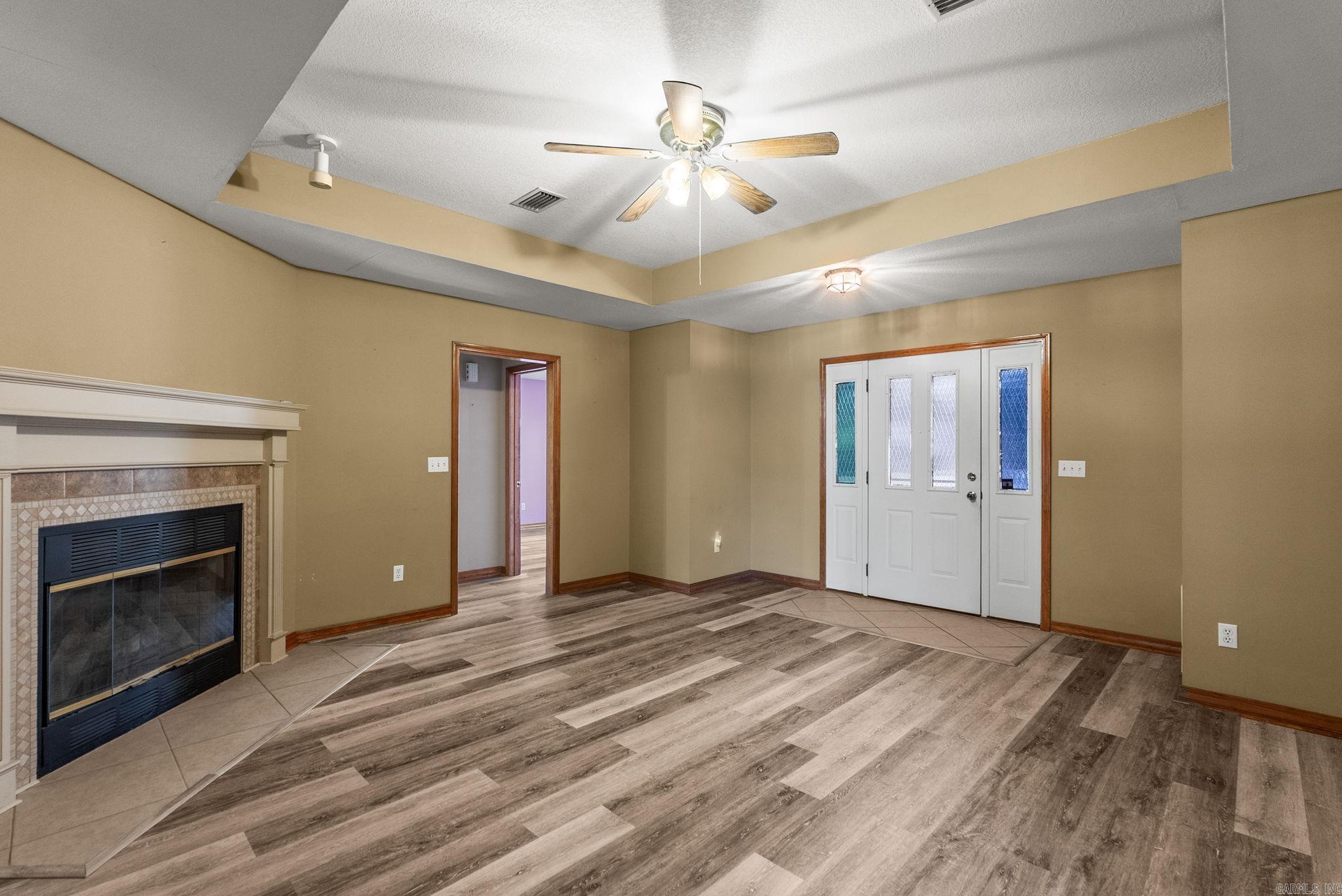 INDIAN MEADOWS - Residential