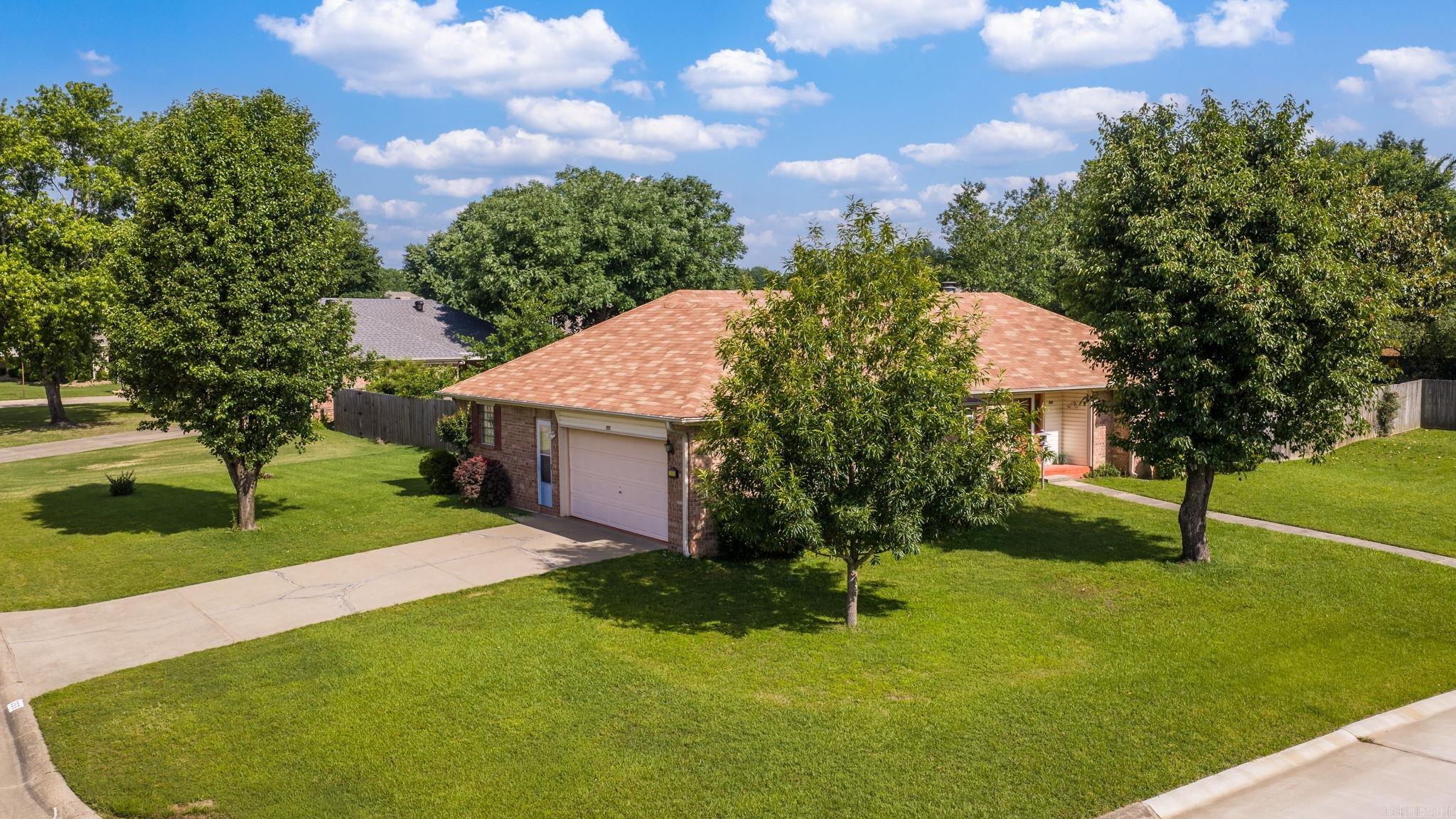 INDIAN MEADOWS - Residential