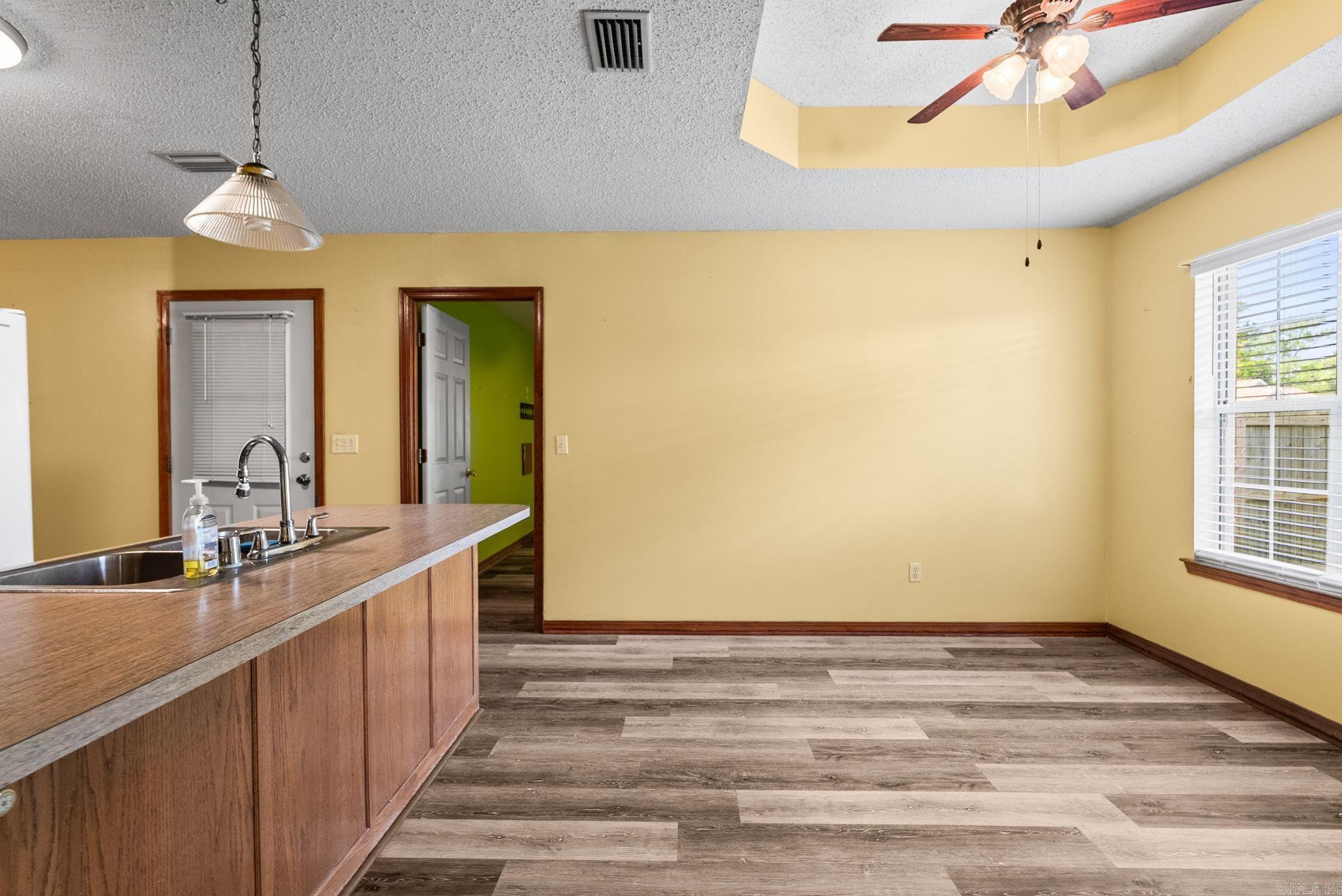 INDIAN MEADOWS - Residential