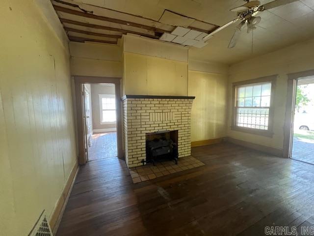 CHICAGO LUMBAR & MILL CO - Residential