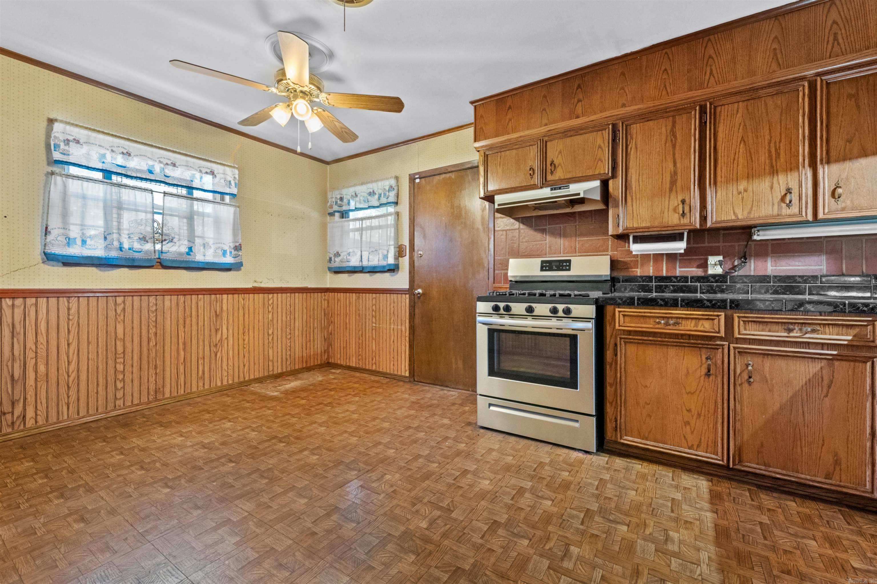 MEADOW PARK - Residential
