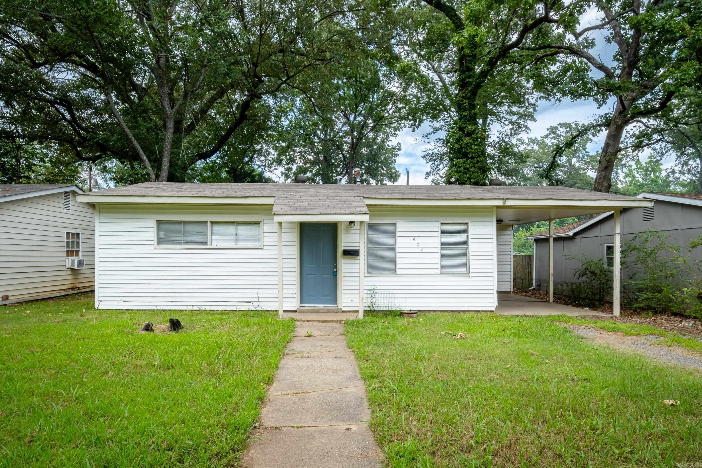 Updated, move-in ready property in Jacksonville less than a mile from Jacksonville High School and 4 miles from LR Air Force Base. House has been a great rental property for past 3 years and offers the potential for immediate cash flow! Interior of house has been renovated in last couple years including new luxury vinyl flooring, interior paint, cabinets/countertops in kitchen, vanity & tile surround in bathroom, plumbing/light fixtures throughout and more! New A/C unit installed in April 2024. Water heater replaced in 2023-24. Seller has never occupied property, so no seller property disclosure available. See AR for info on rental history.