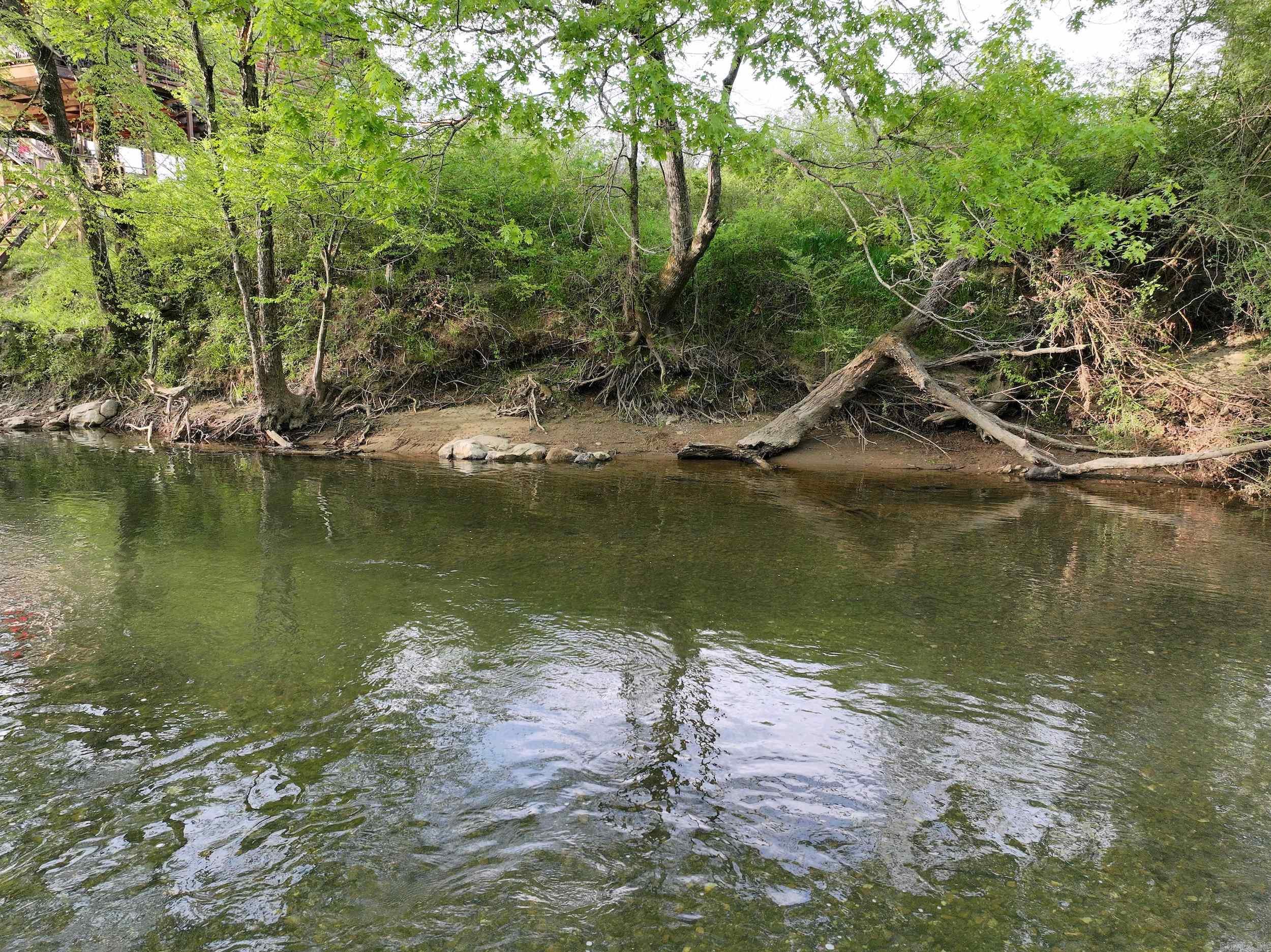 Jordans Bend at Caddos - Land