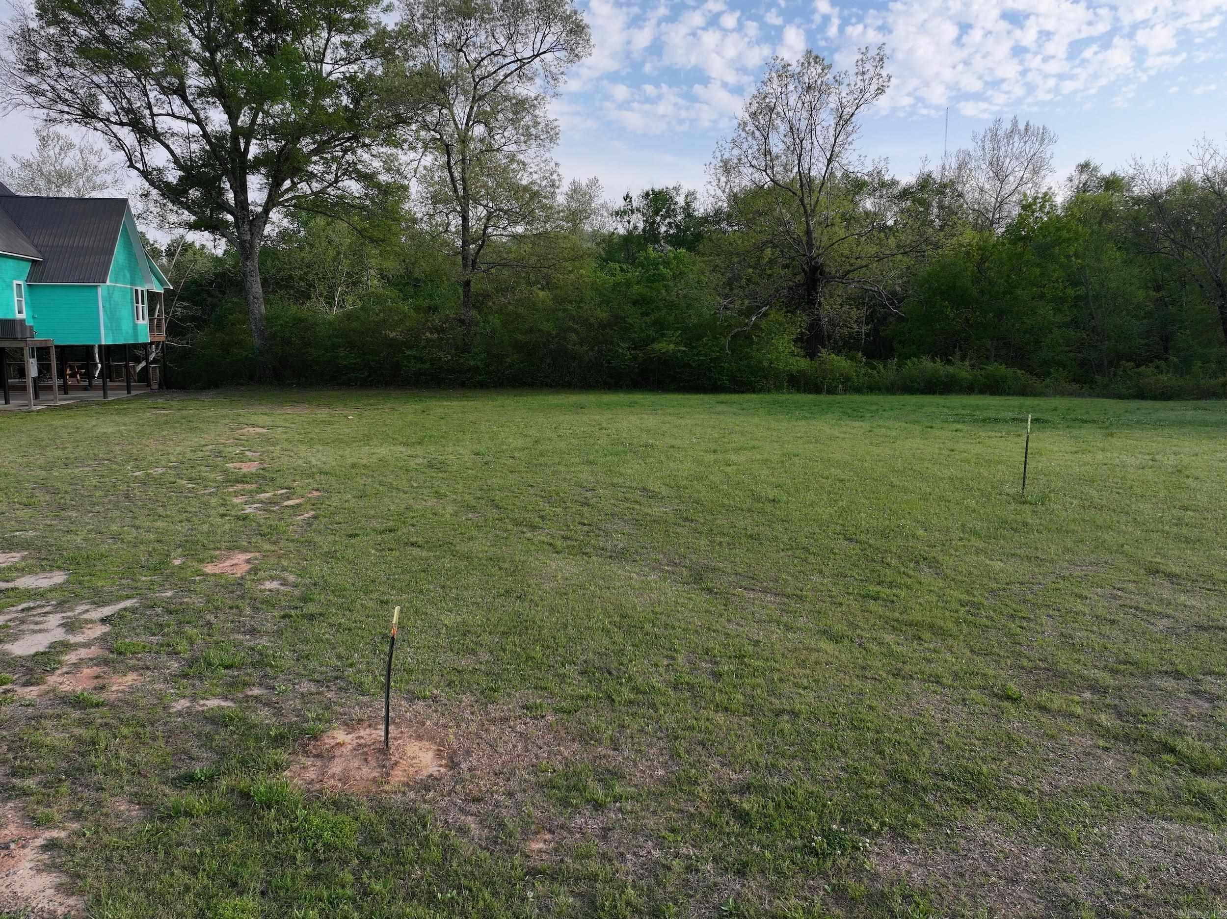 Jordans Bend at Caddos - Land