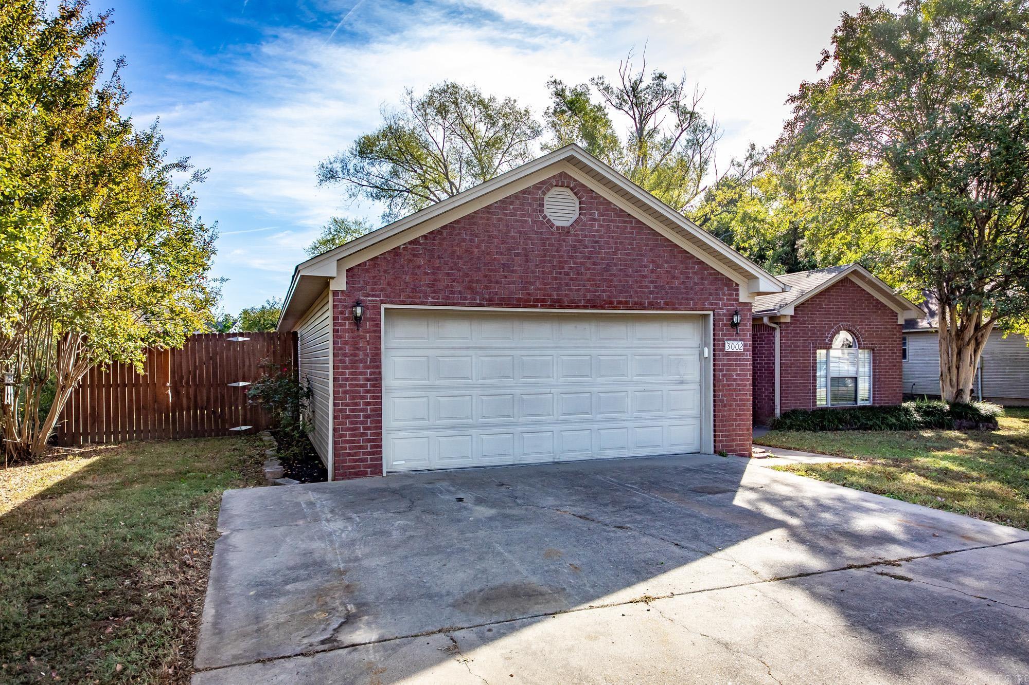 NORTHRIDGE - Residential