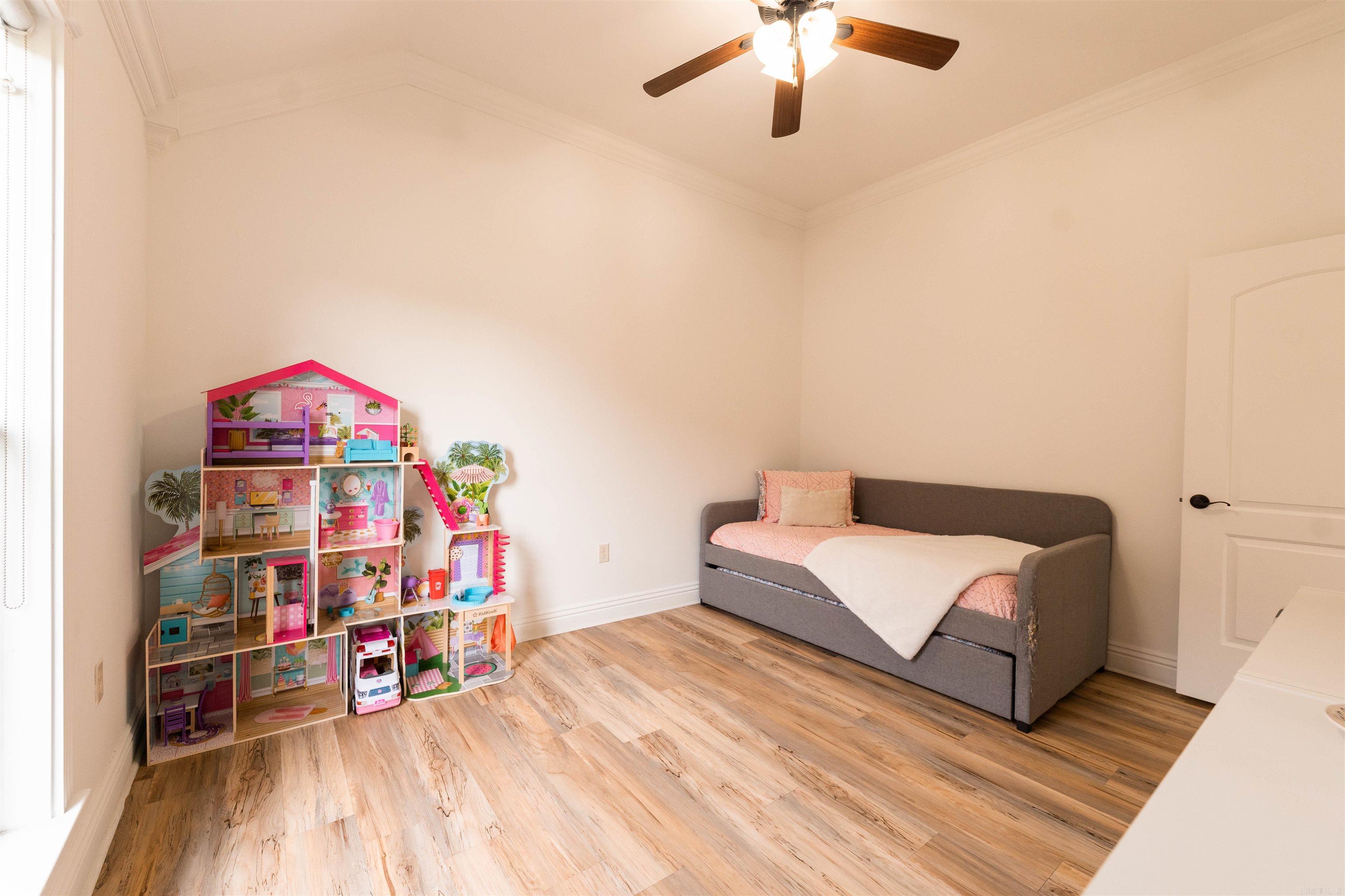 COUNTRY CLUB OF ARK THE - Residential