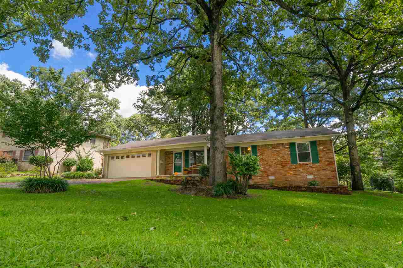 INDIAN HILLS - Residential