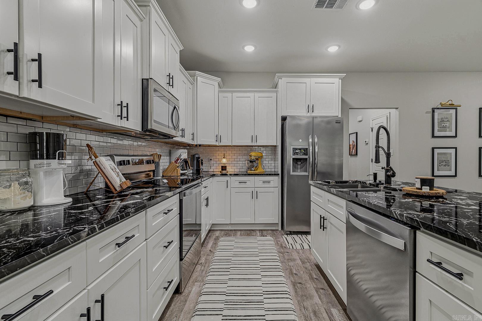 FAIRWAY GLEN - Residential